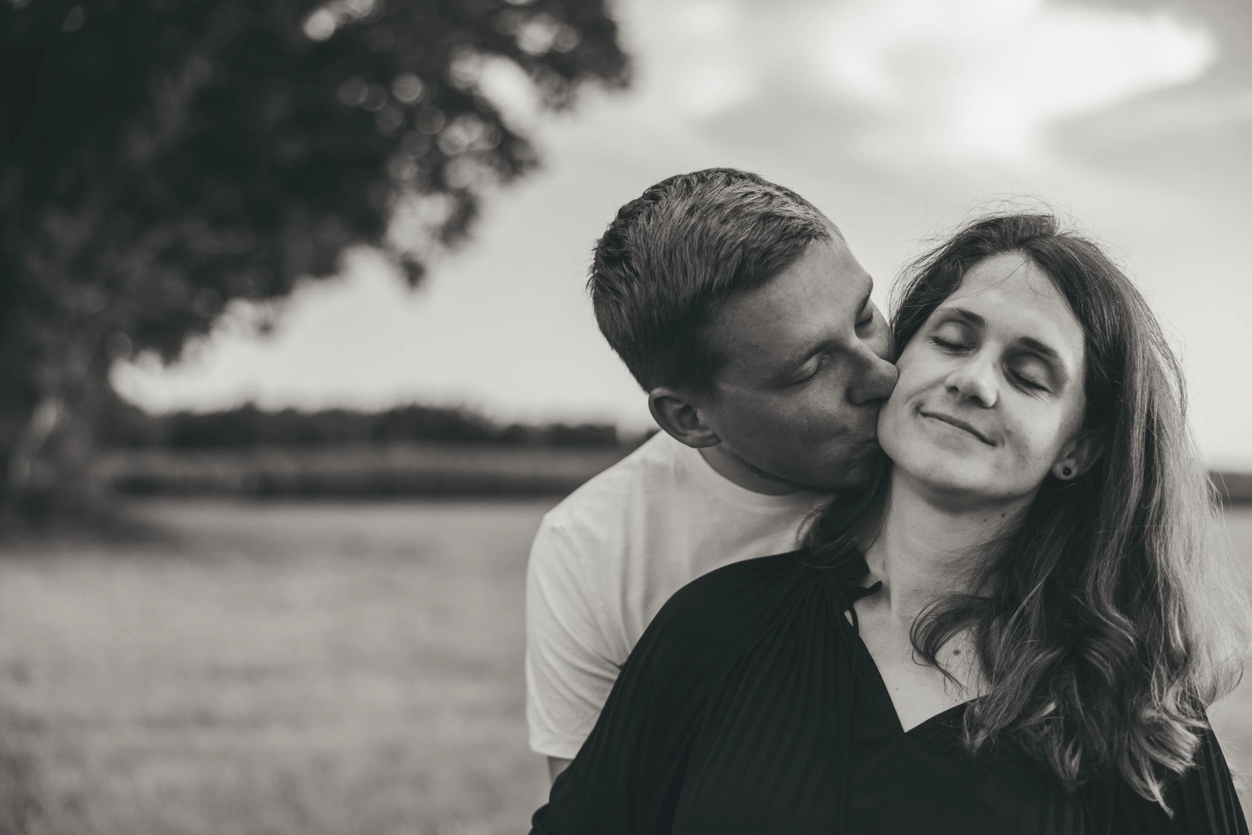250810__MG_5185_hendrik-couple-shoot_black-white.jpg