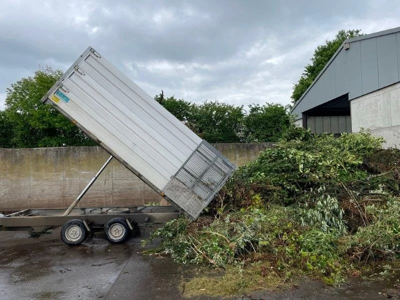 tipping trailer for hire in west yorkshire