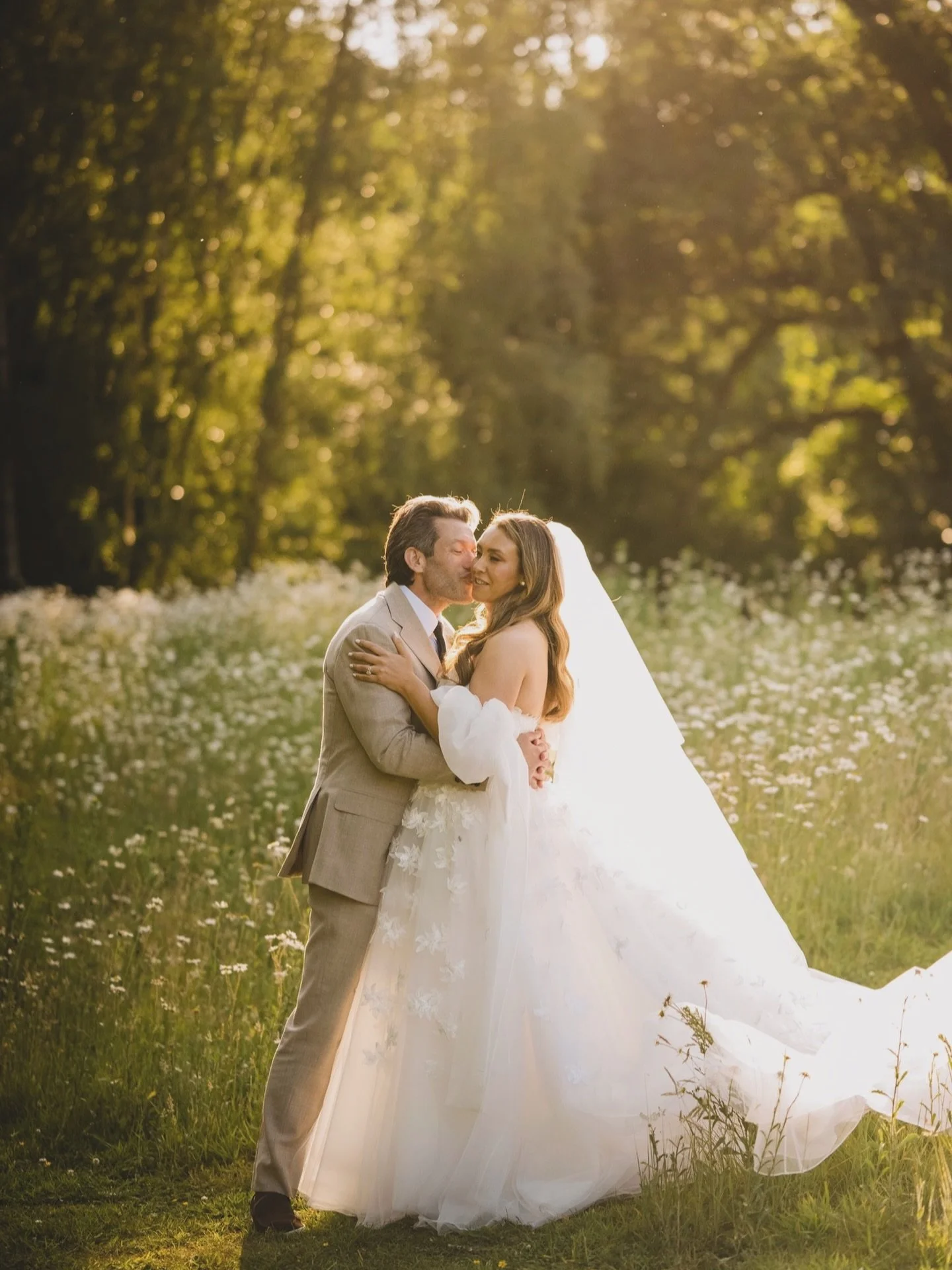Jamie and Richard share a moment in the sunshine at the incredible Fairmont Windsor Park. 

This day had it all, it was an absolute pleasure to be involved. Carousel post incoming. 

On the professional and creative levels, world class talent came to
