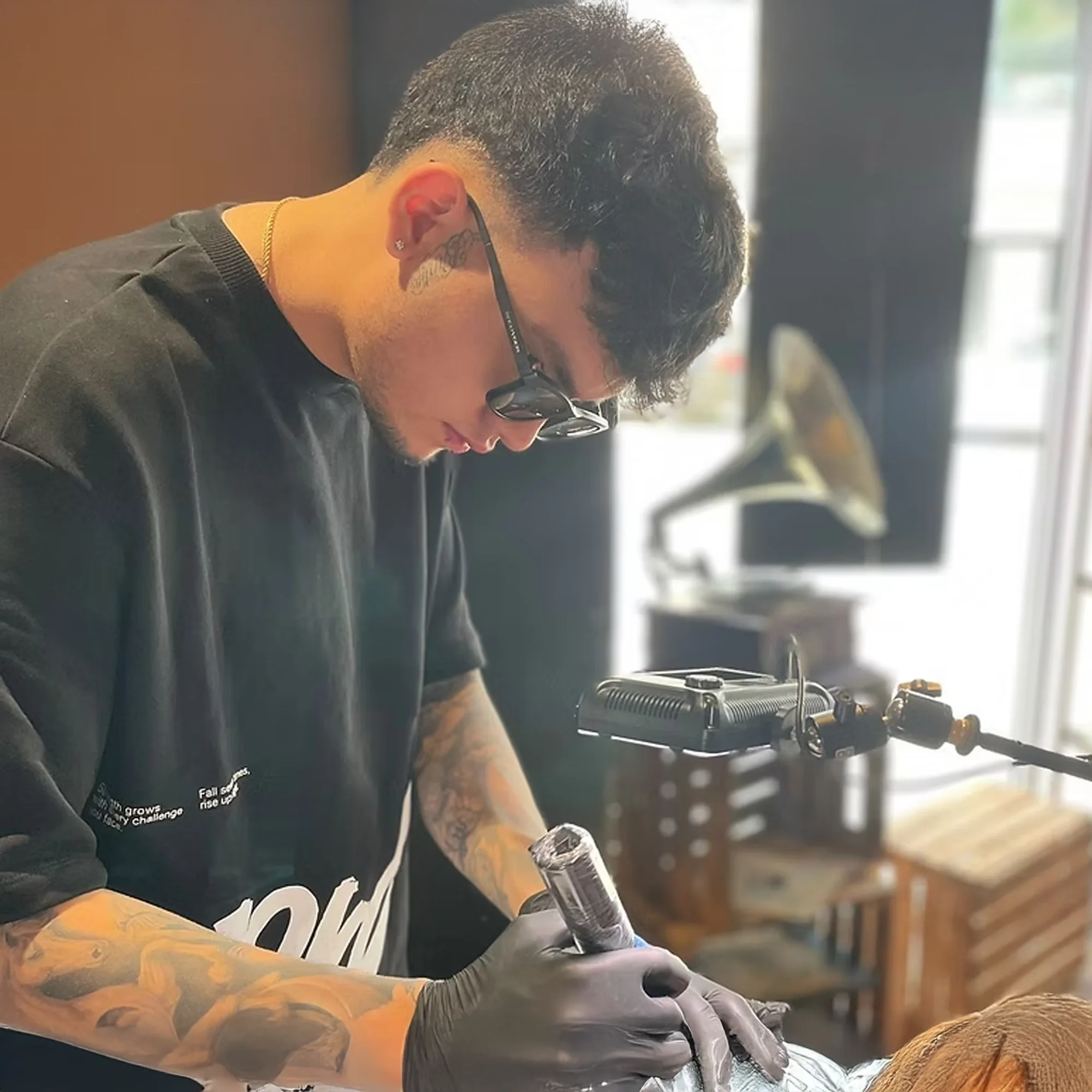 tattoo, tattoo shop, fine line tattoo