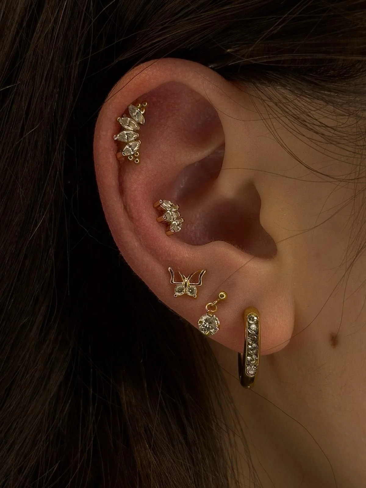 Piercing, piercing shop, helix piercing