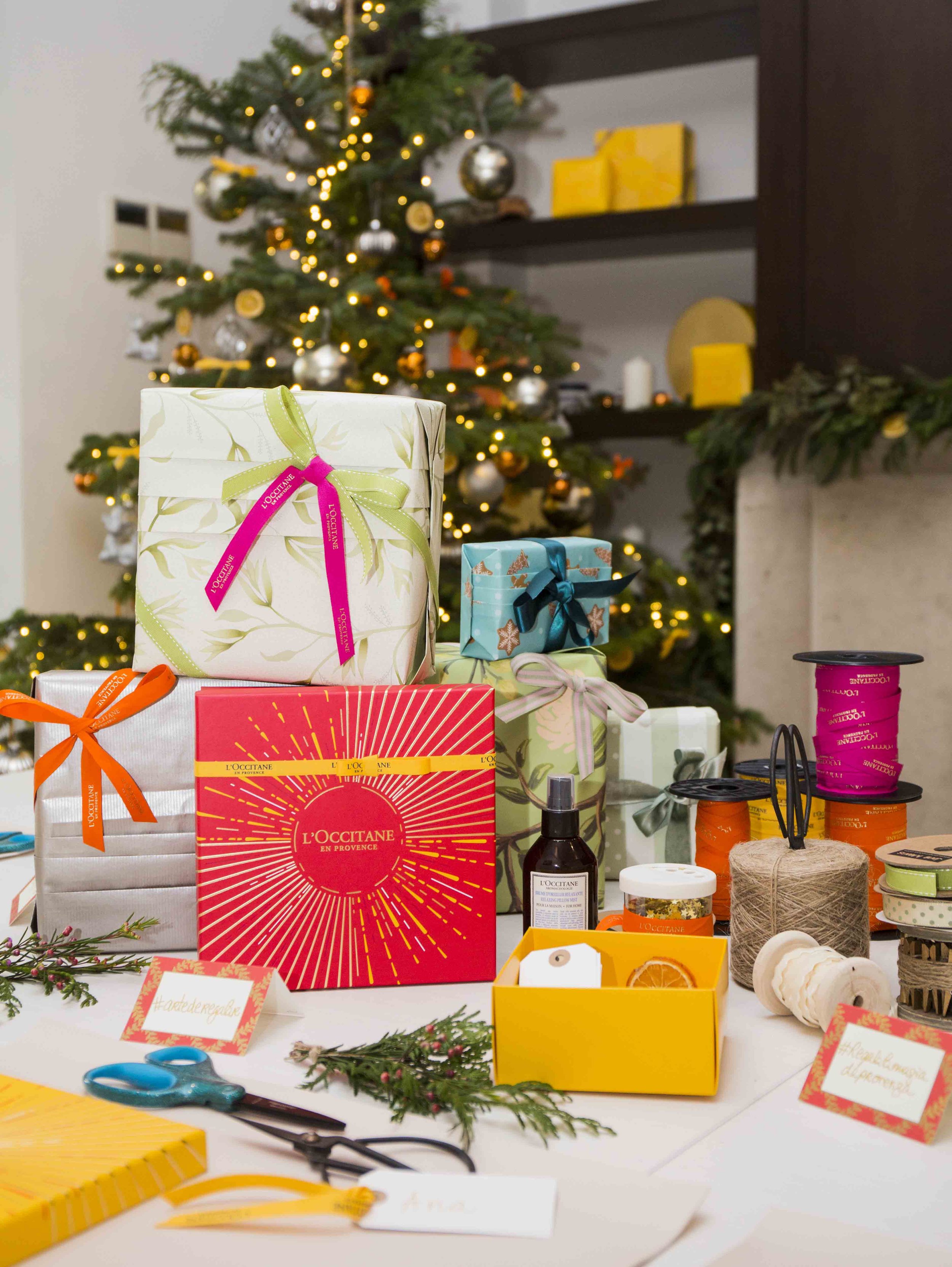 Gift wrapping workshop
