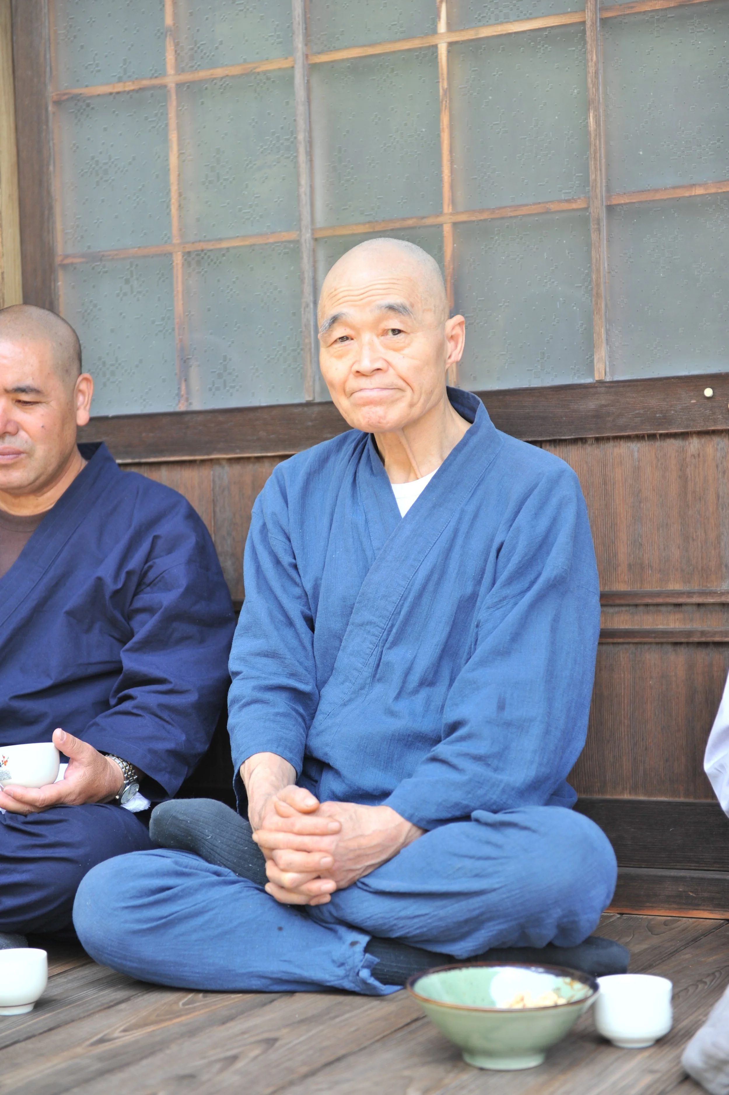 Shinzan on the verandah outside Gyokuryuji