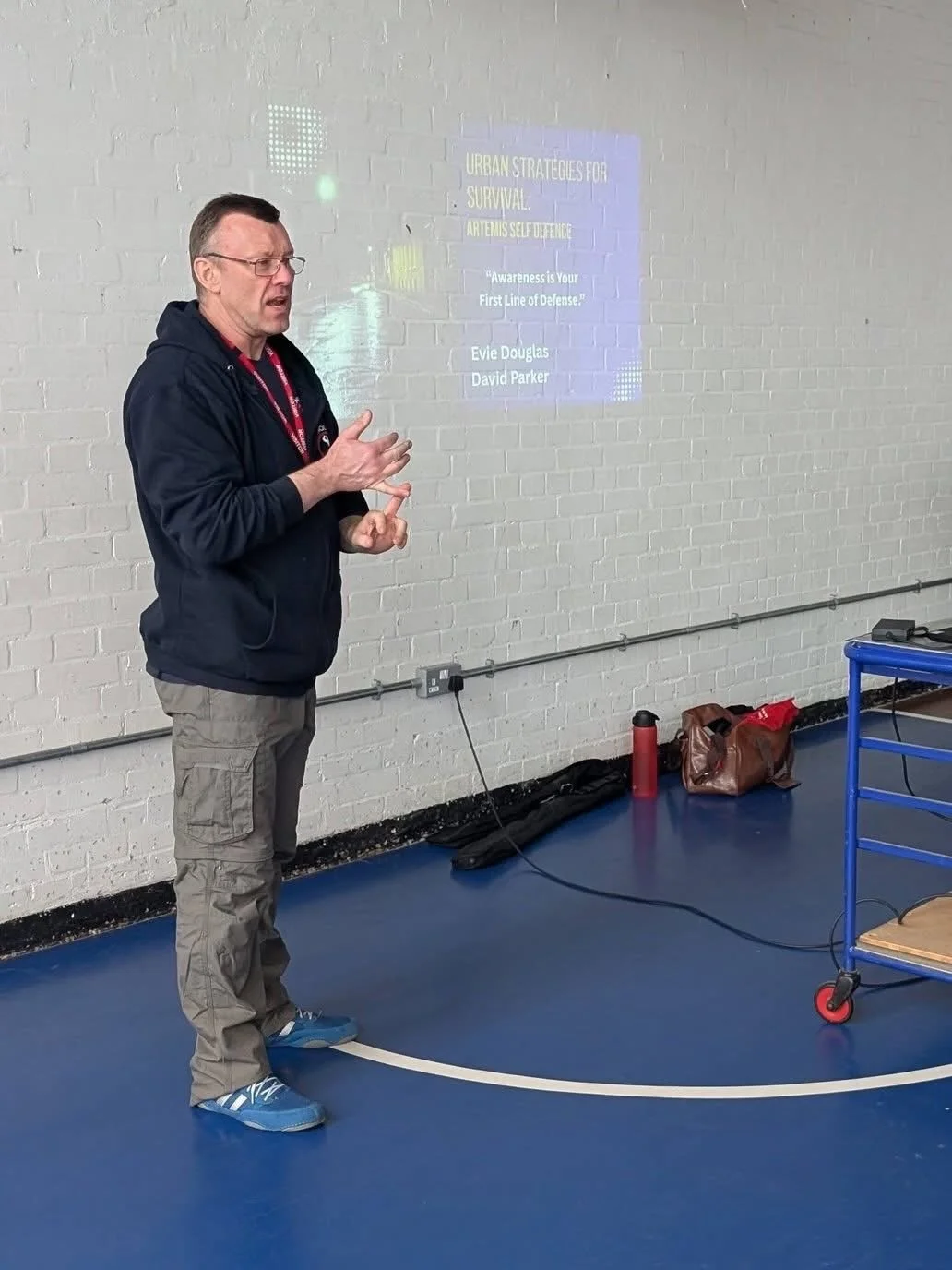 Yesterday we had the opportunity to teach 5 groups of Year 11 students at Bexley Grammar School.
The sessions covered a wide range of important topics including situational awareness, boundary setting, and the basics of self-defence law. We also intr