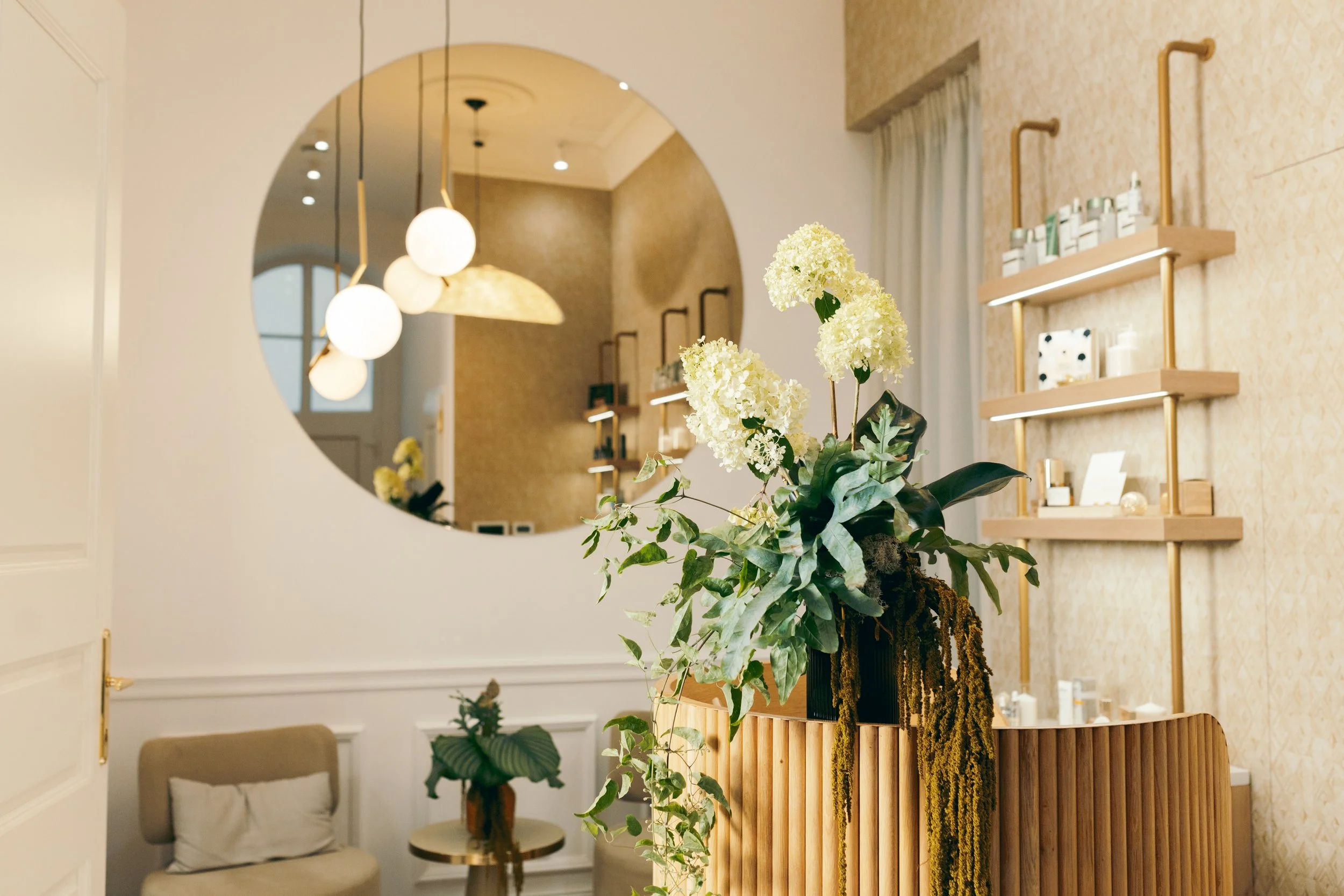 Kata Jakab Seasonal Decoration