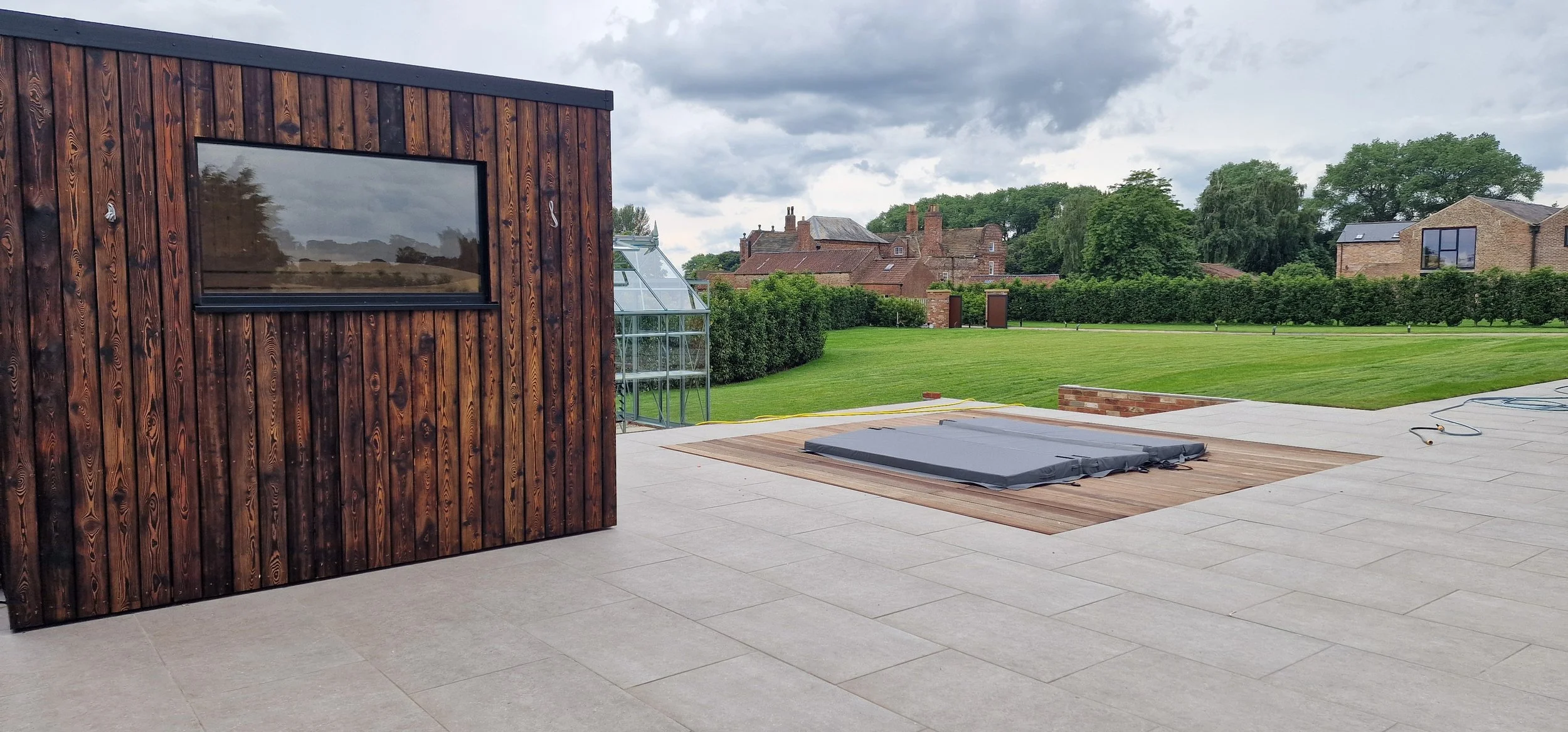 Kirk Hammerton Garden Sauna by Black Elk