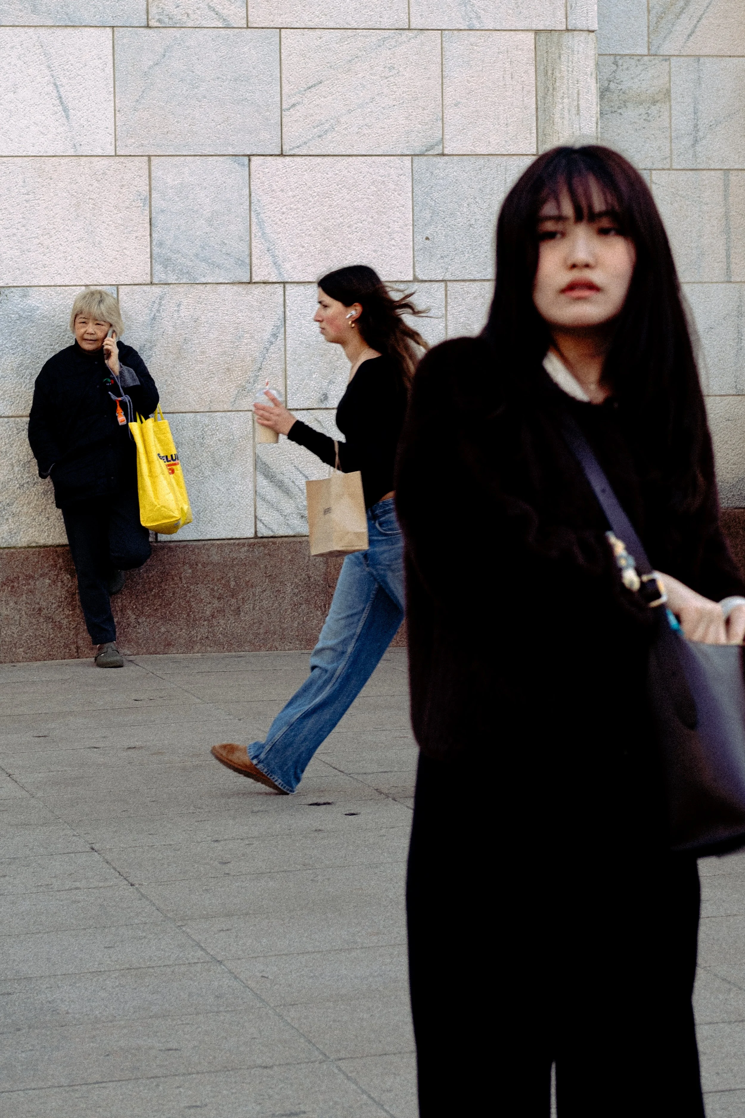 Why I Love the 75mm Focal Length for Street Photography.