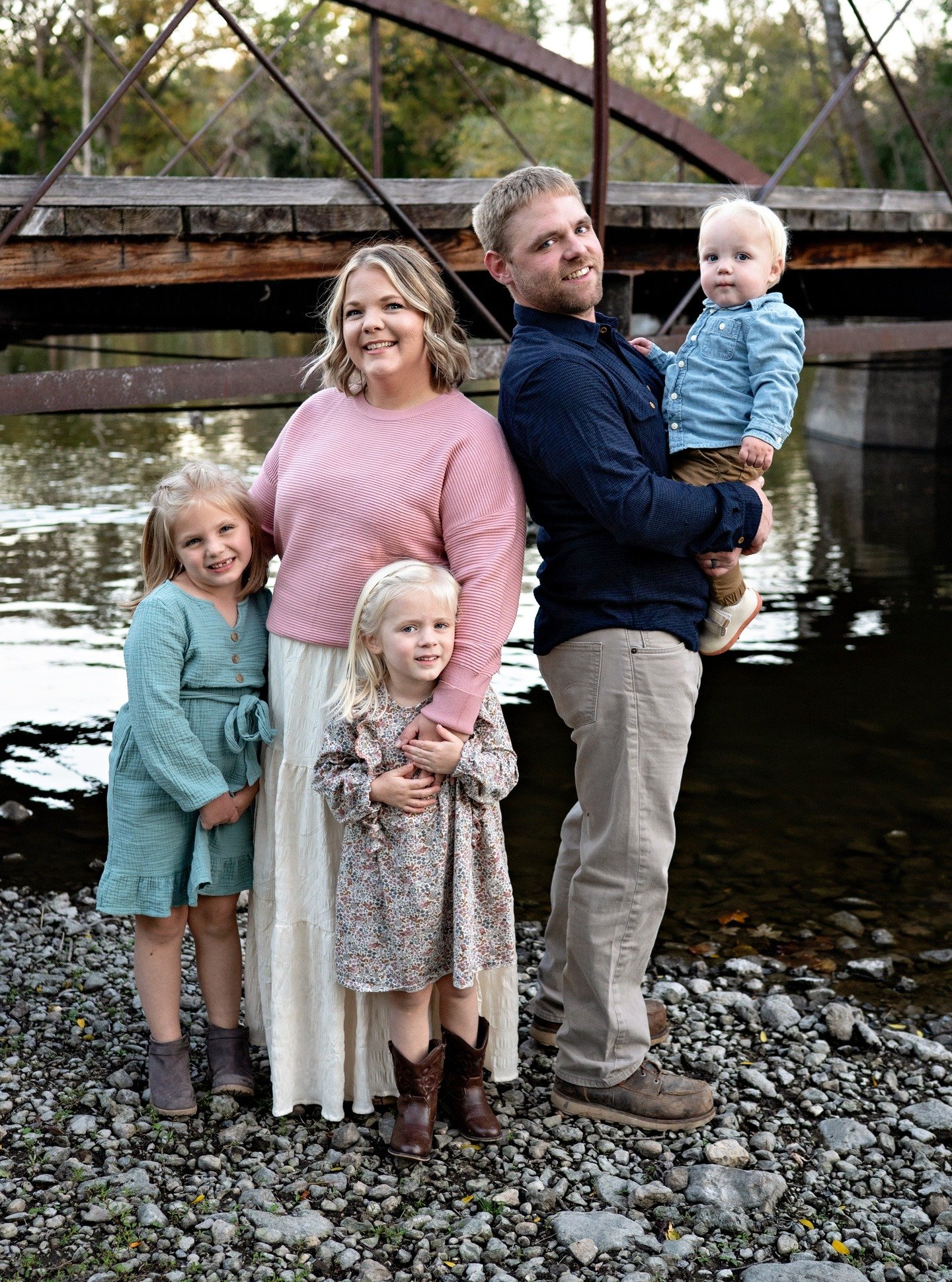 Thank you for having me take your family pictures. I love getting to see you every fall! 
#lovelysparrowsphotography #waterloowiphotographer #madisonwiphotographer #watertownwiphotographer
