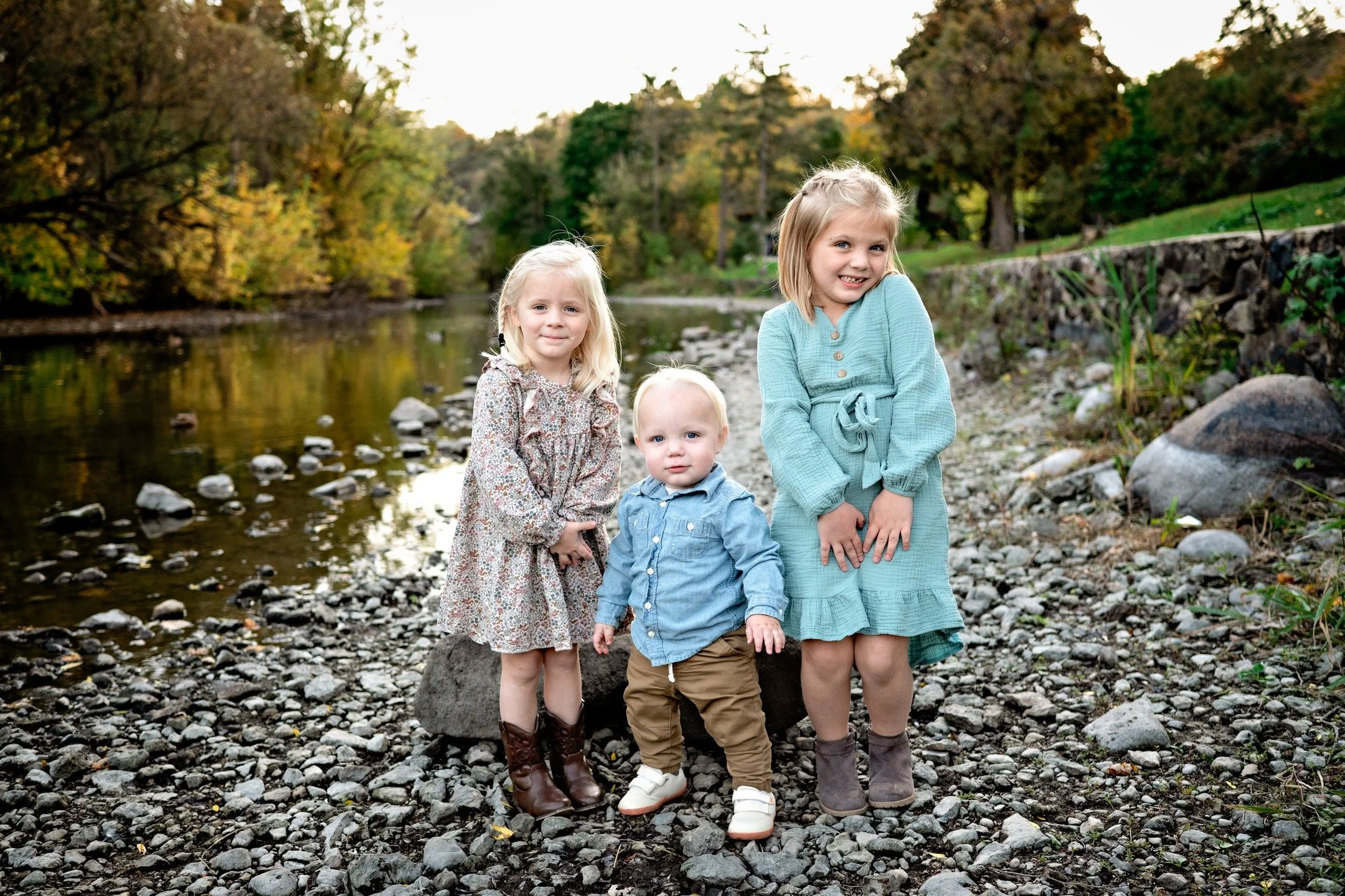 Thank you for having me take your family pictures. I love getting to see you every fall! 
#lovelysparrowsphotography #waterloowiphotographer #madisonwiphotographer #watertownwiphotographer #wiphotographer