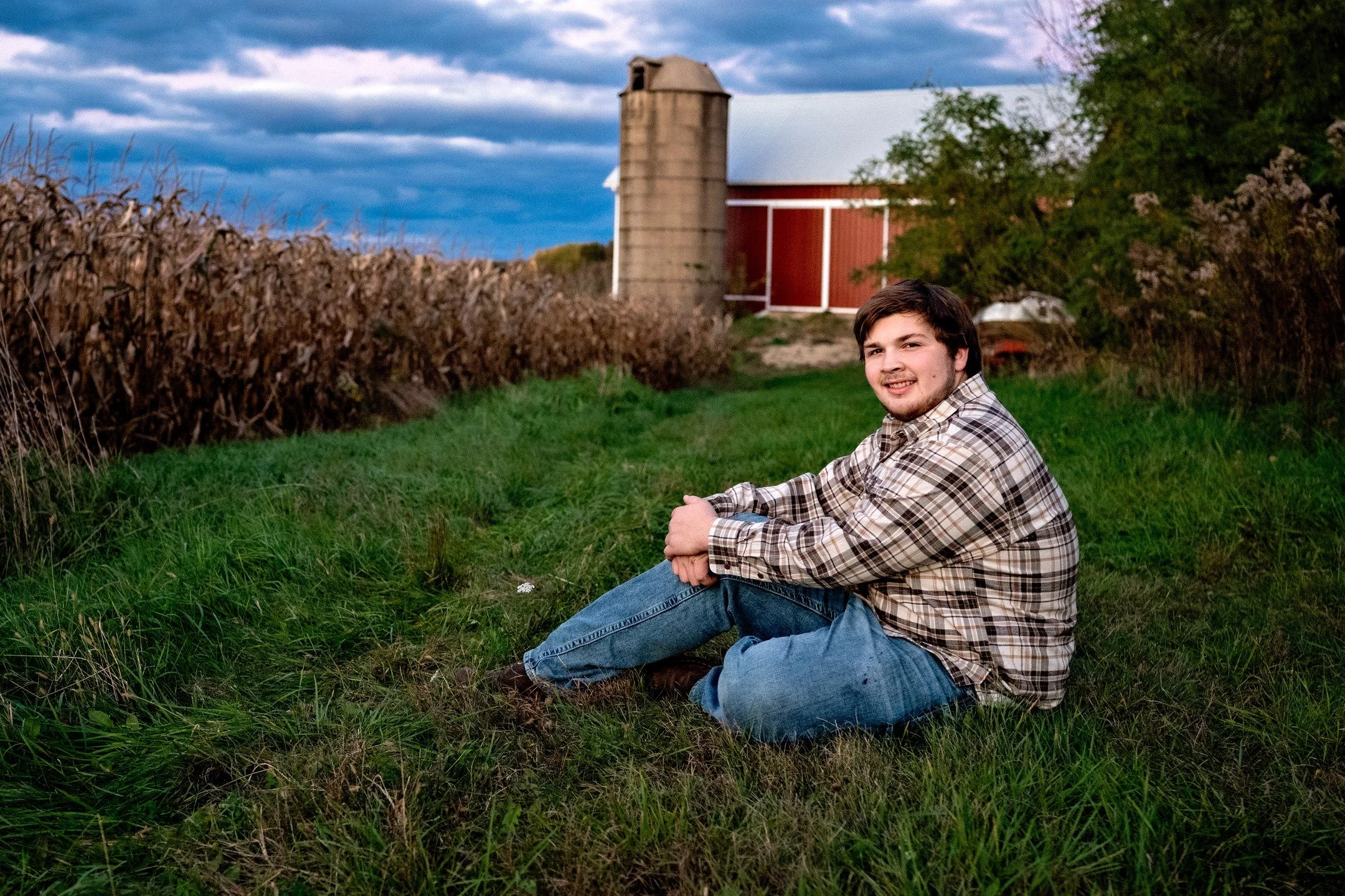 #wiseniorphotographer #lovelysparrowsphotography #waterloowiphotographer #madisonwiphotographer #classof2026