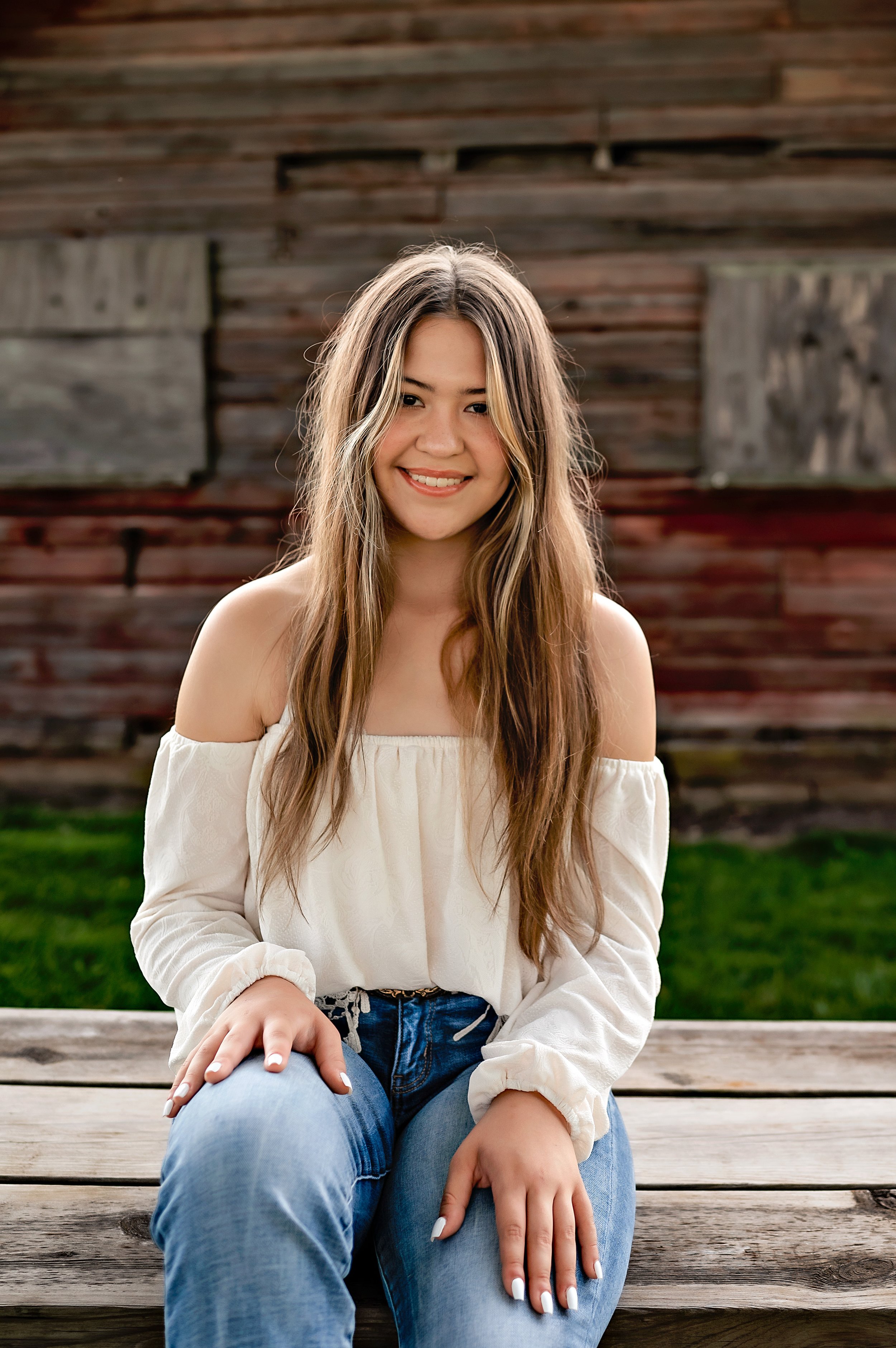 Lifestyle senior photography session in Jefferson County, Wisconsin.jpg