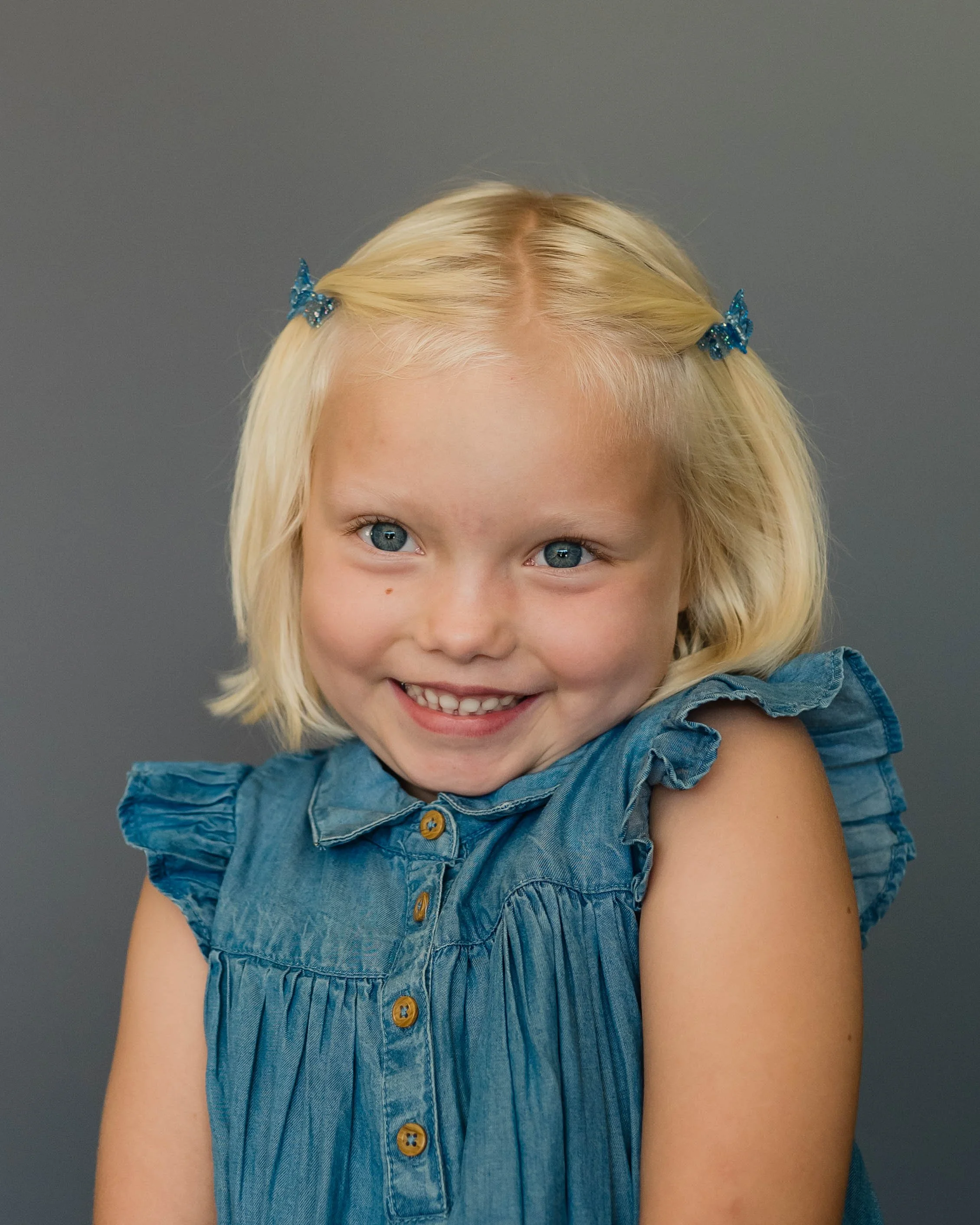 Columbus wsconsini school photographer.jpg