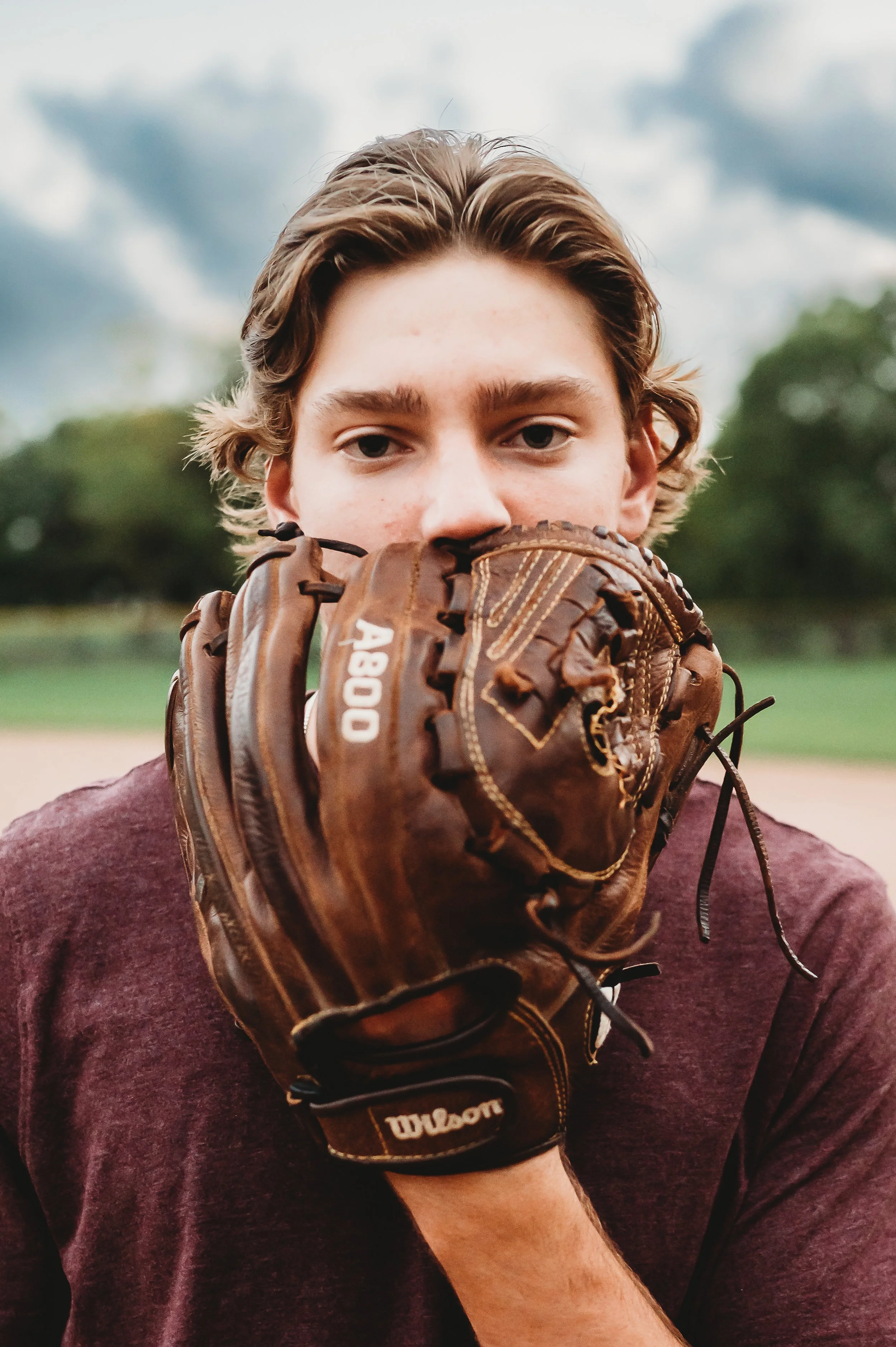 Lifestyle senior portraits in Waterloo WI with natural light 2.jpg