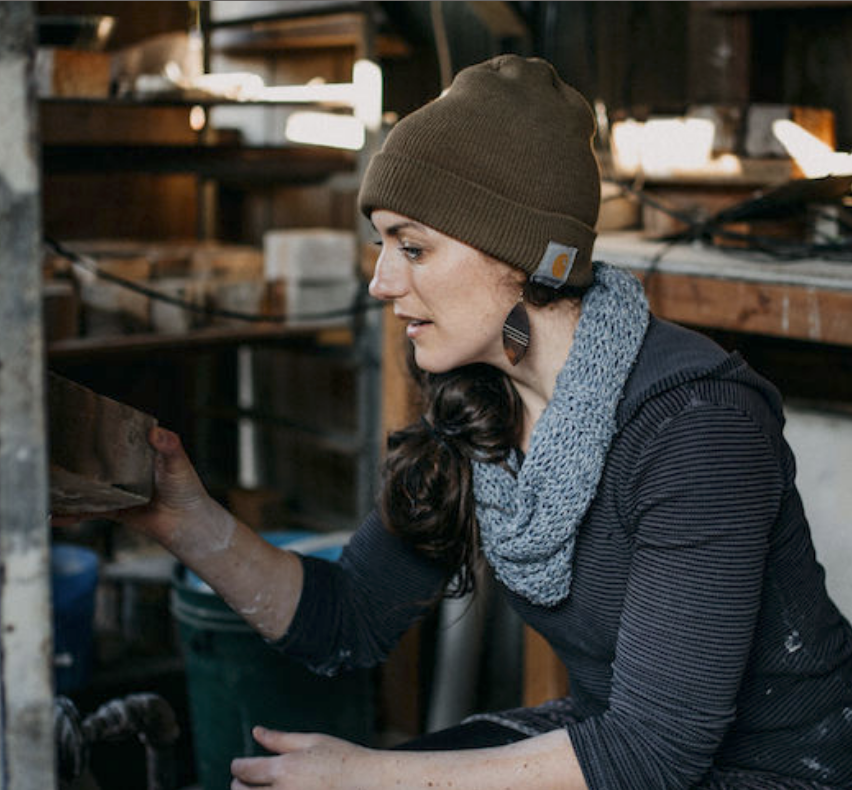 Potter Hanna Traynham in her studio.