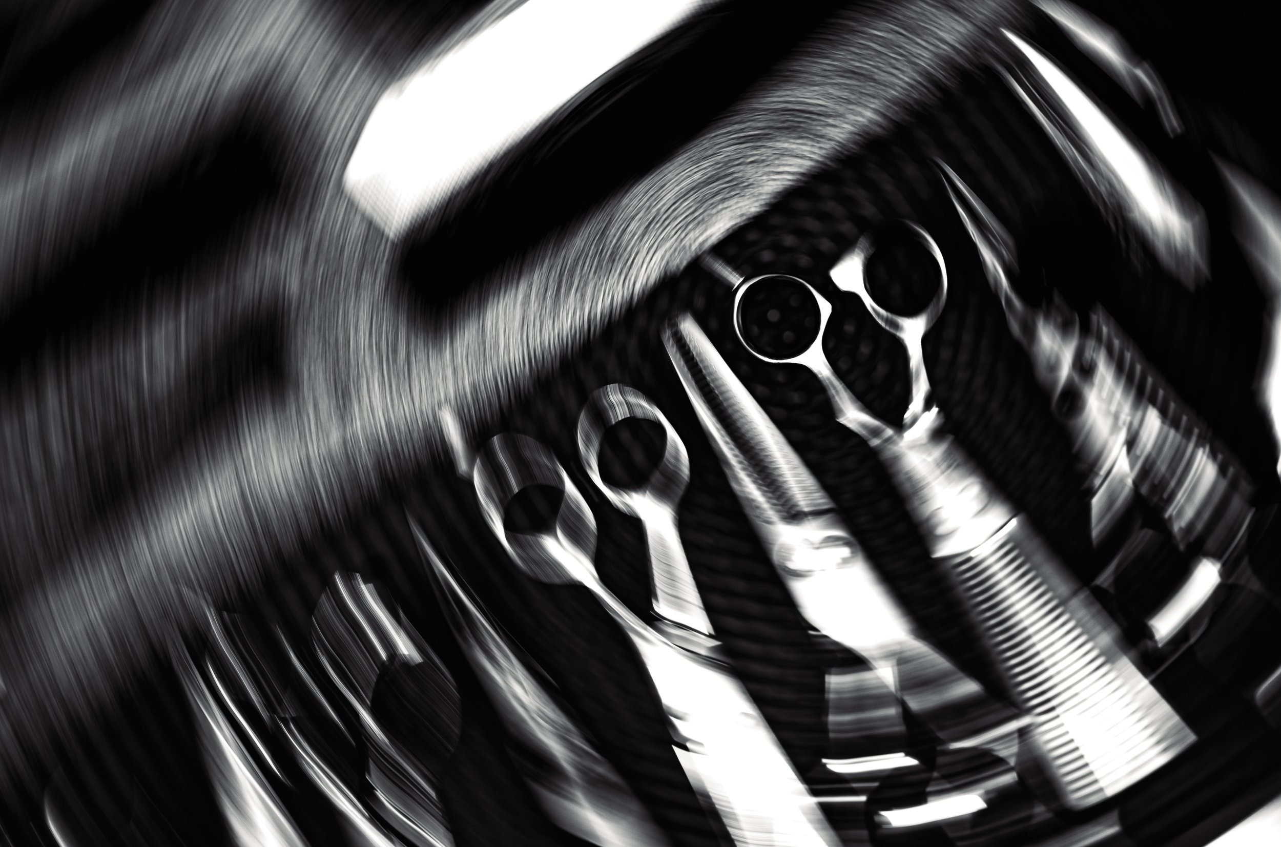 b_w_scissors.jpg