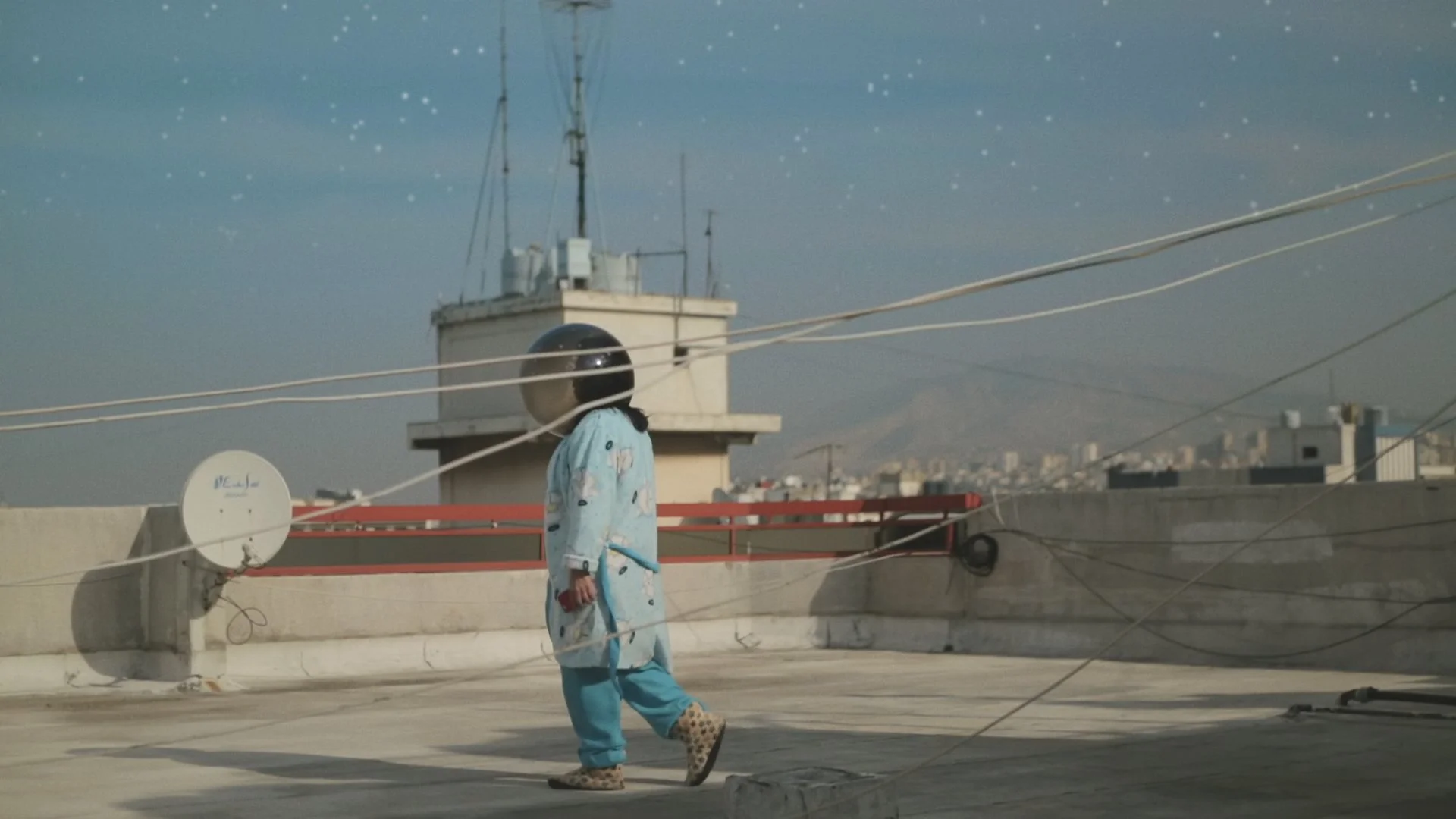 Space Woman  إمرأة فضاء