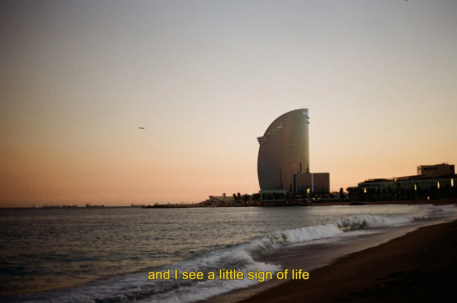 Analog_subtitles-18_SD.jpg