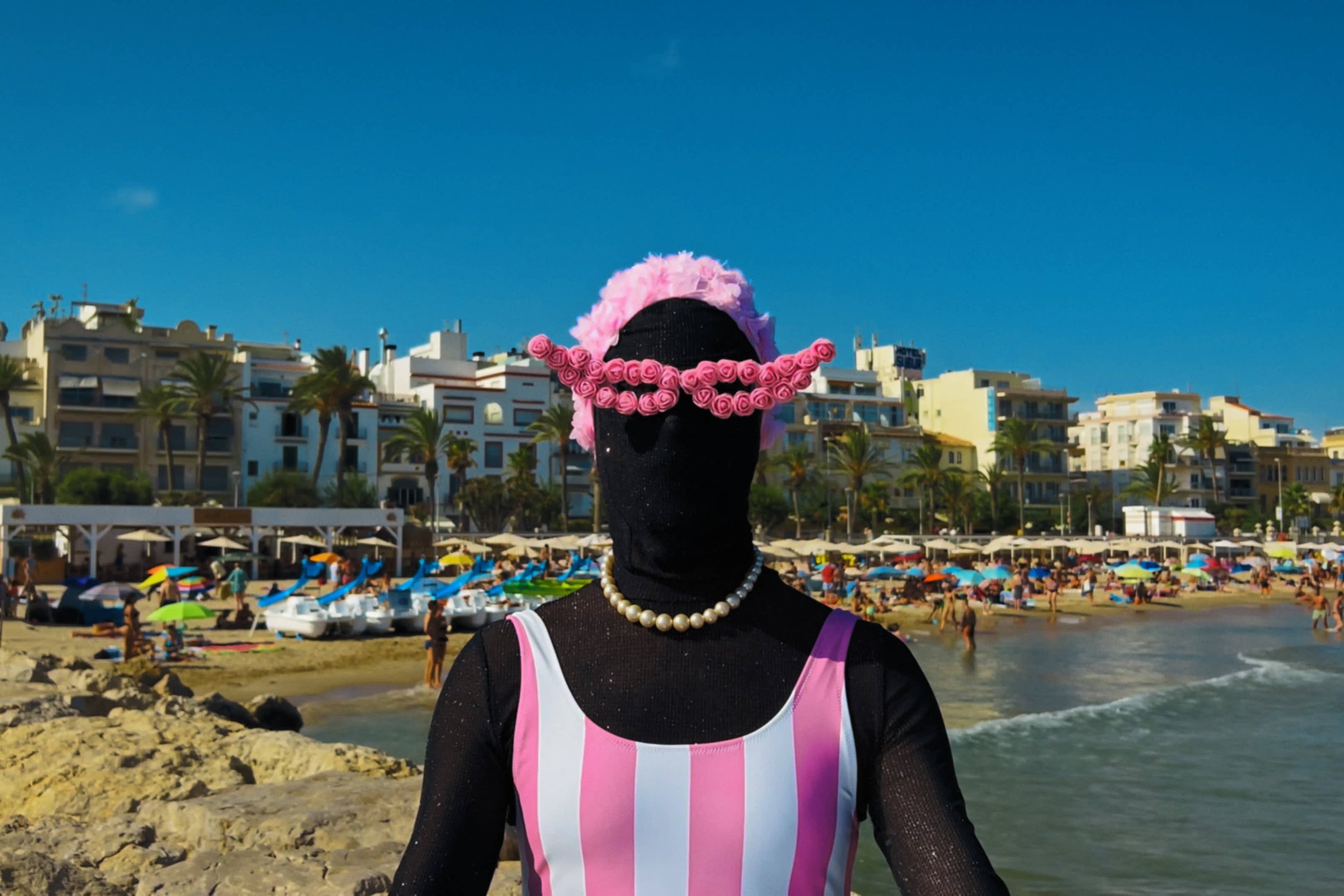 Salma à la plage_04.jpg