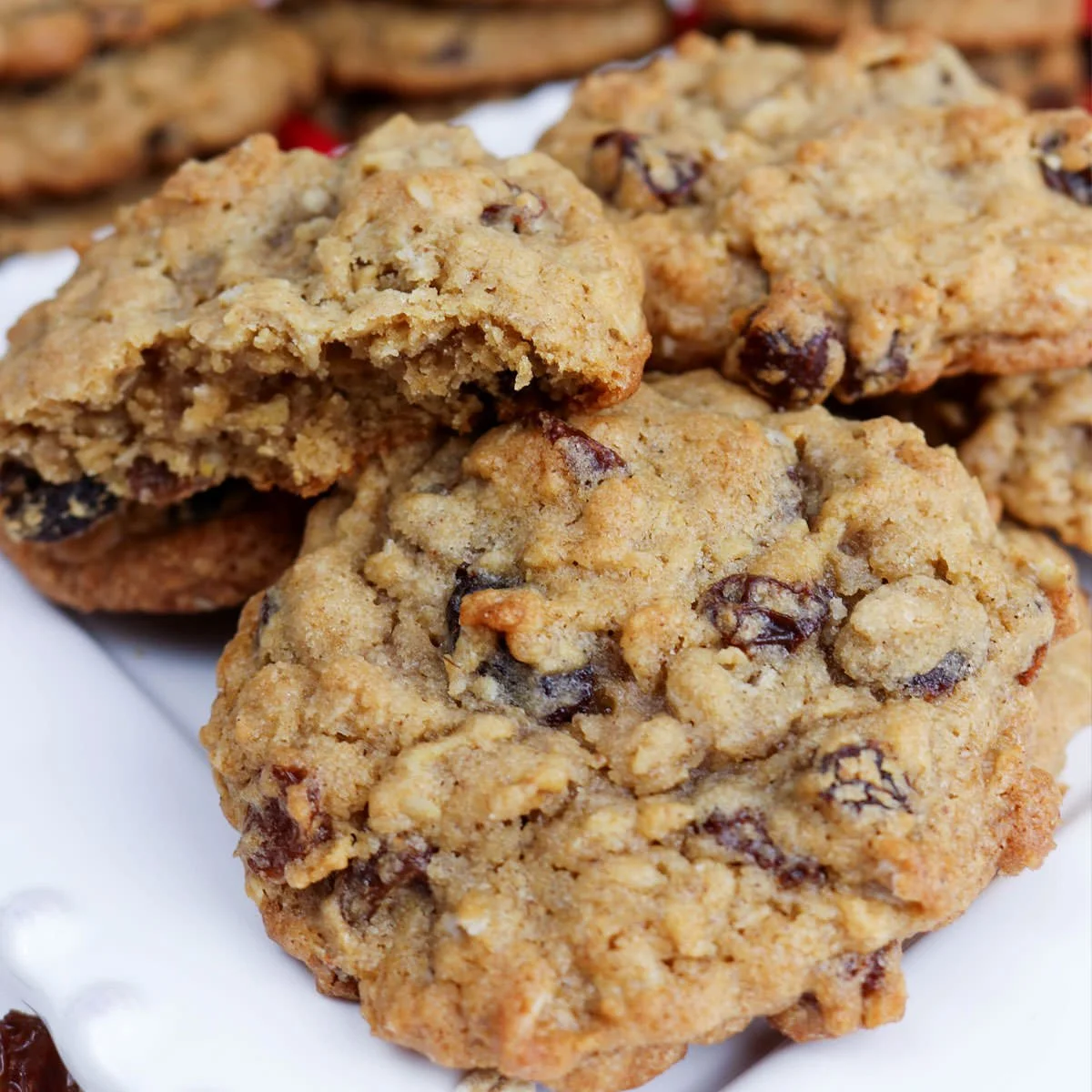 Oatmeal Raisin Cookies