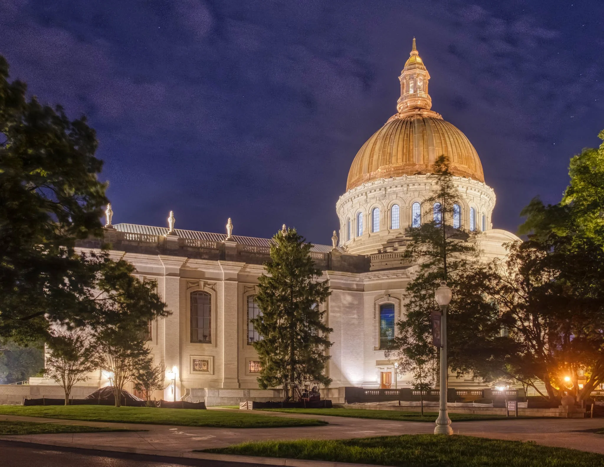 210713_USNA_17_AuroraHDR2019-edit