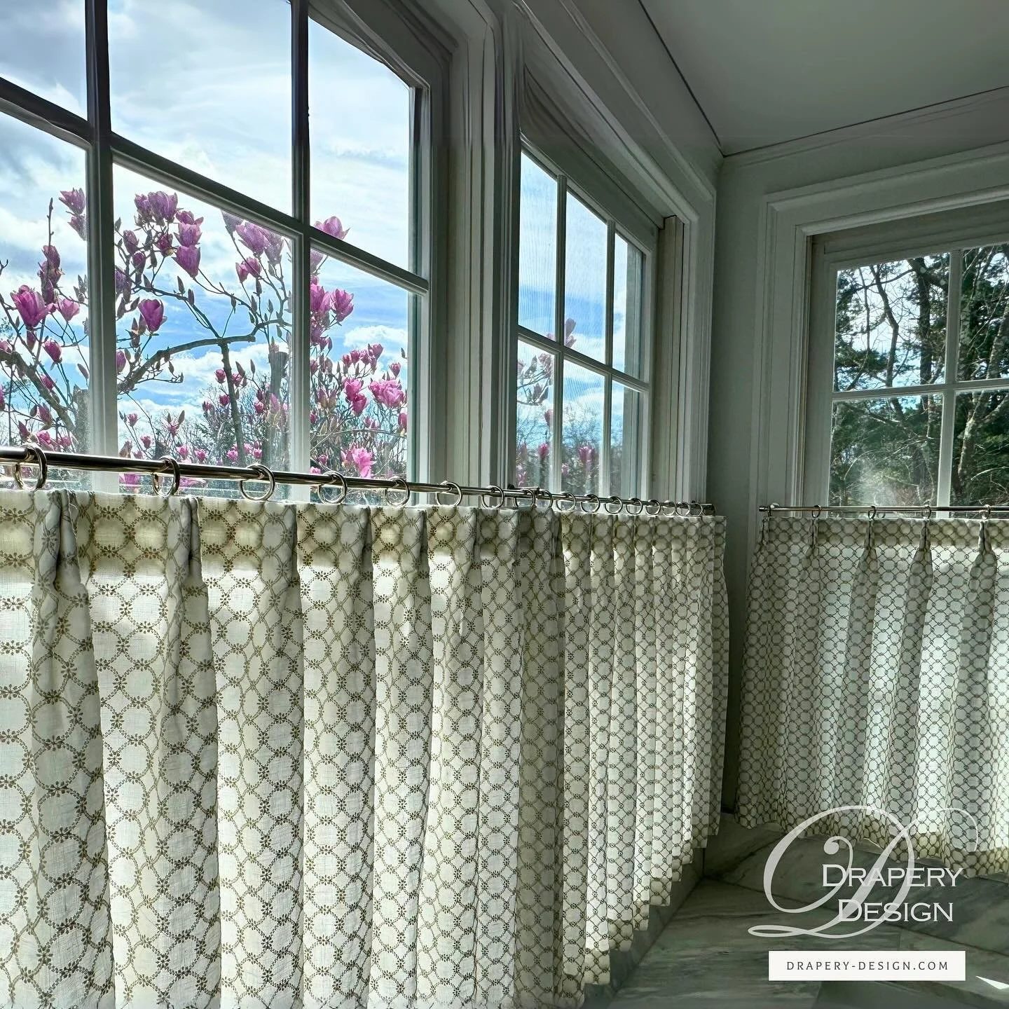I am seeing an increasing demand for cafe curtains from the designers we work with, and we couldn&rsquo;t be more thrilled! No complicated lift systems or awkward installations&mdash;just simple, clean, and highly functional designs that add elegance