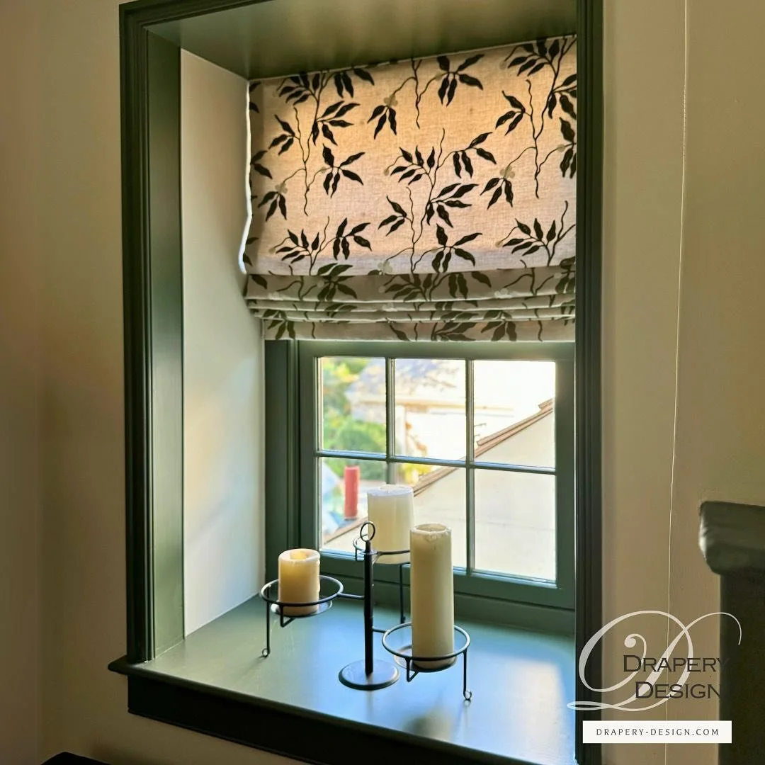 A serene corner in a historic farmhouse, beautifully adorned with an embroidered Roman shade. The intricate detailing adds a touch of elegance to the timeless charm of this space.

Collaborator: @bgdltd
#RomanShades #HistoricFarmhouse #LuxuryDesign #
