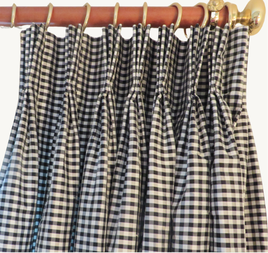 Three-fold Pinch Pleat