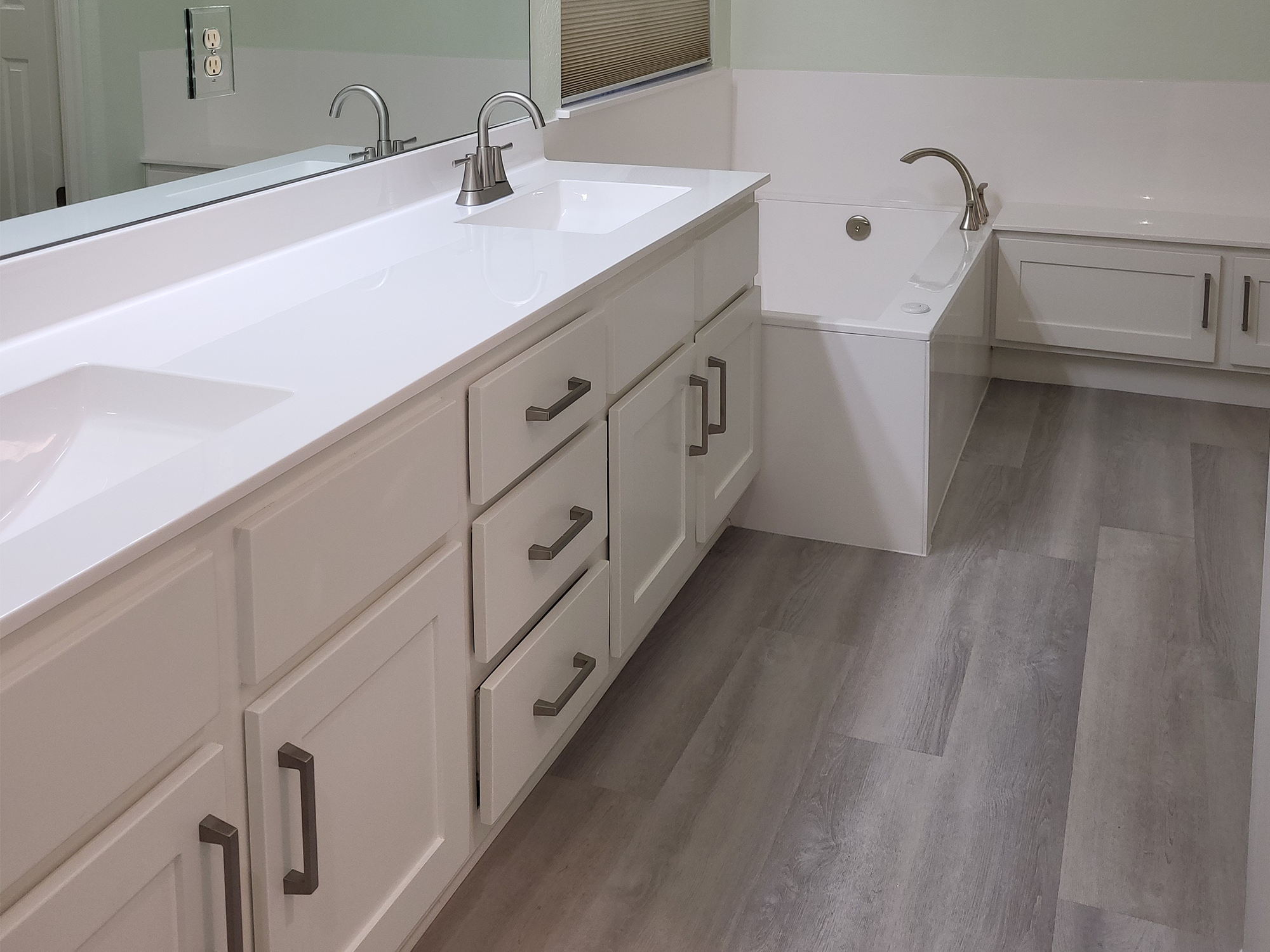 Bathroom remodel with cultured marble vanity in Central Texas