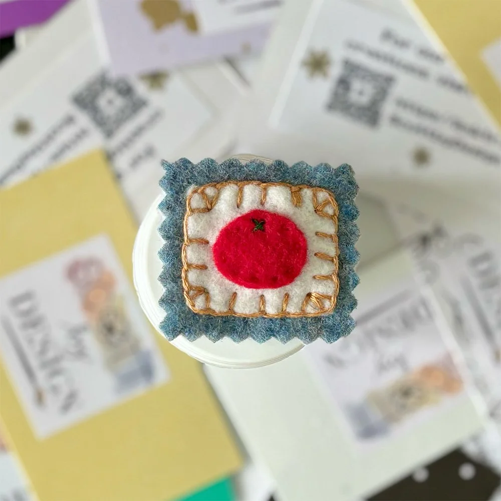 Tomato Felt Magnet with Grey Boarder