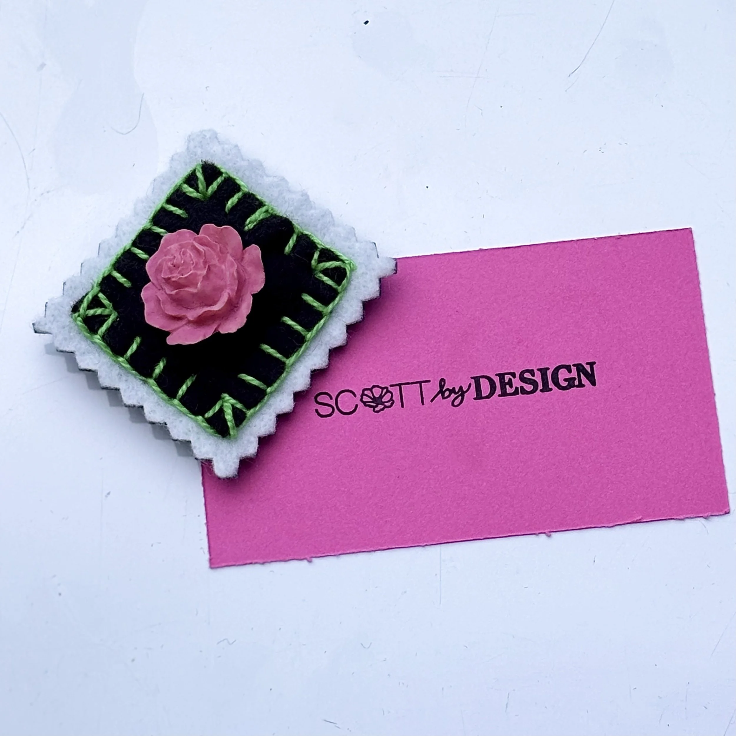 felt magnet-rose button w card.jpg