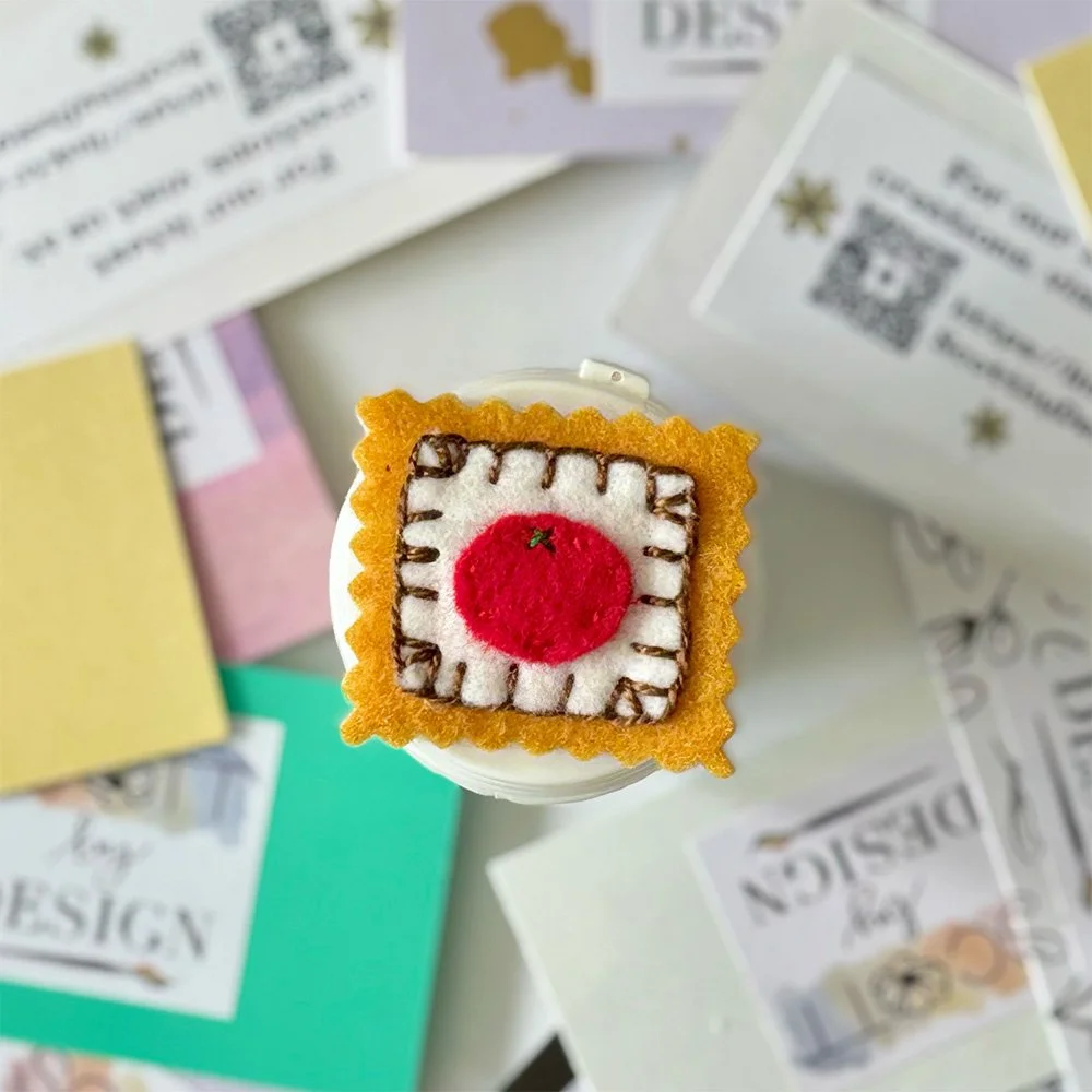 Tomato Felt Magnet with Yellow Boarder