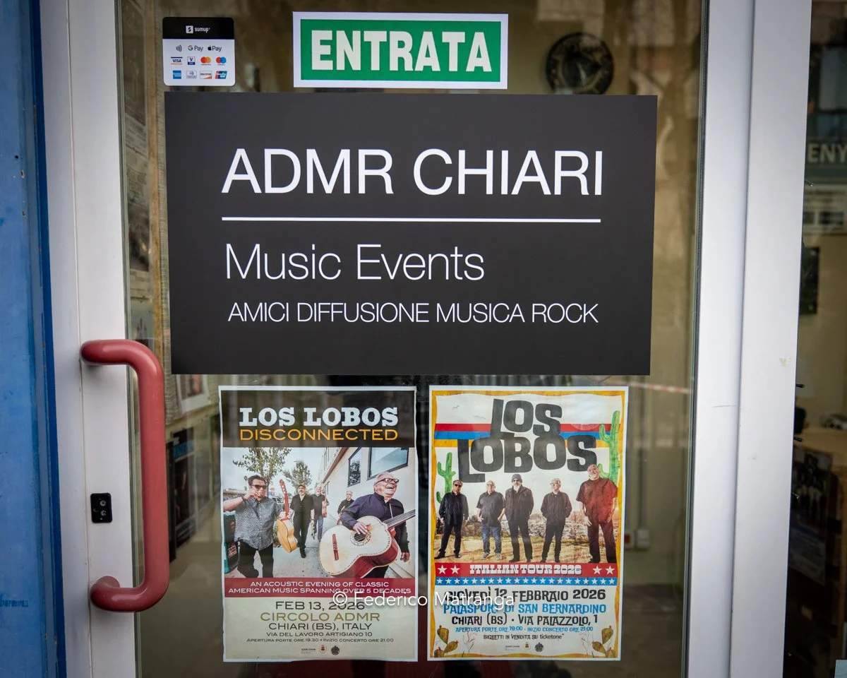 Andrea Van Cleef - Los Lobos - Chiari Acoustic-2.jpg