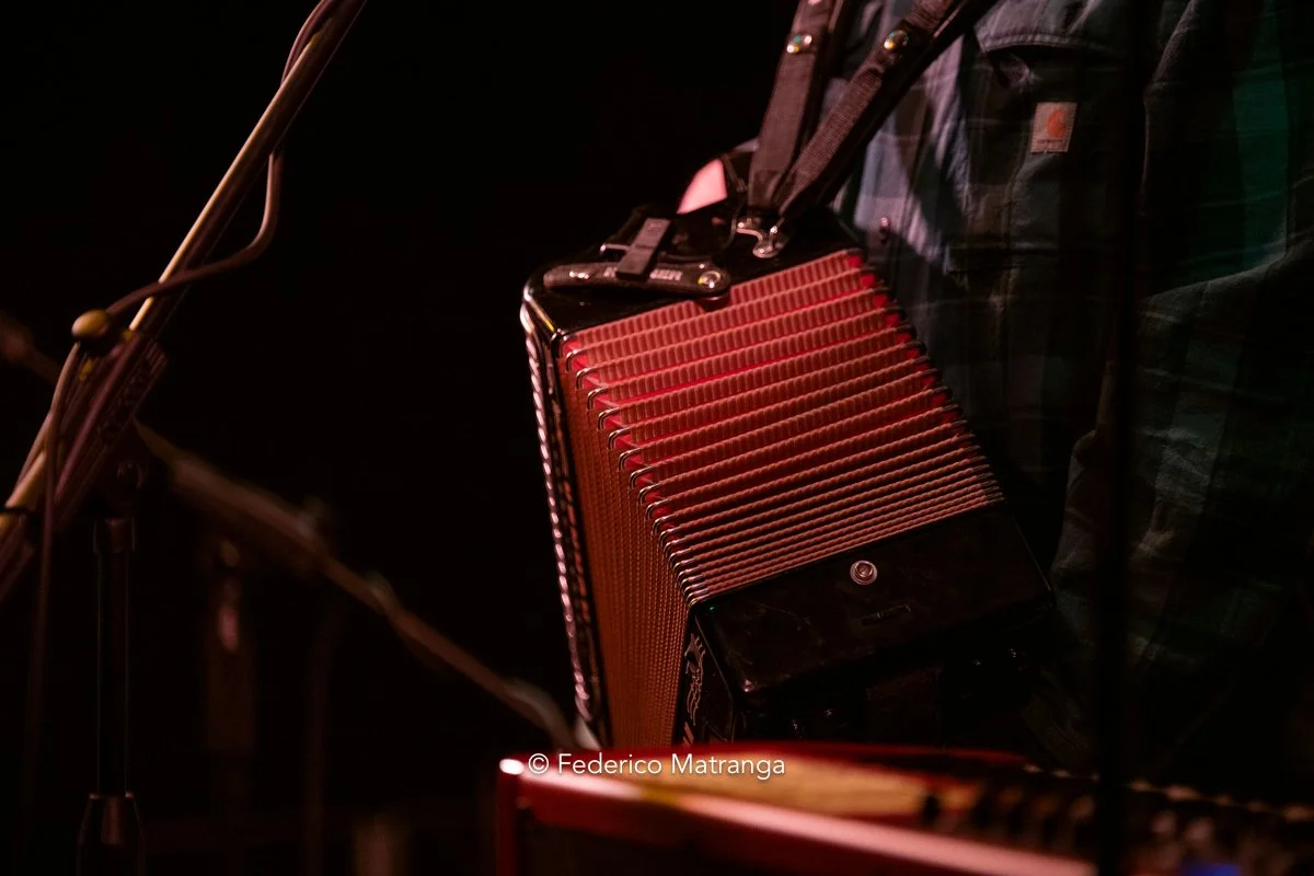 Andrew Van Cleef - Los Lobos - Chiari Acoustic-15.jpg