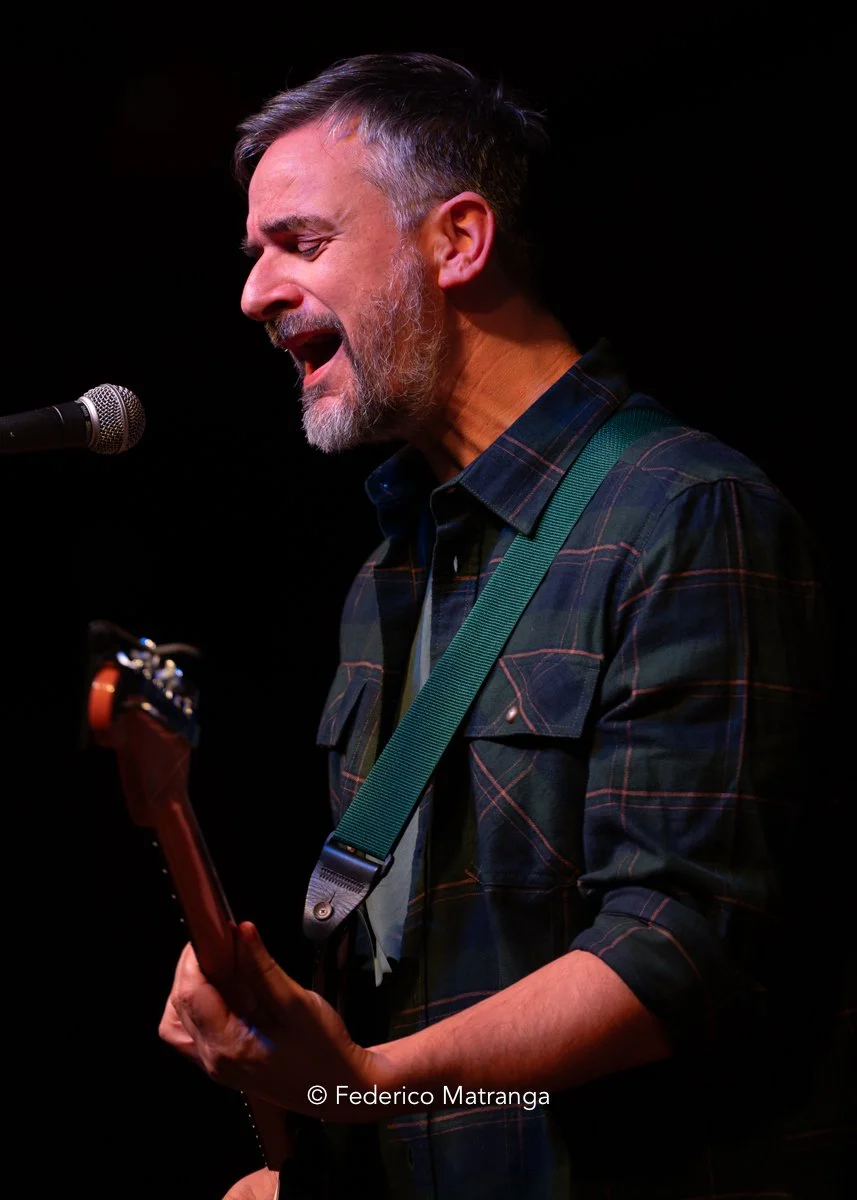 Black Tails - Los Lobos Chiari Electric-2.jpg