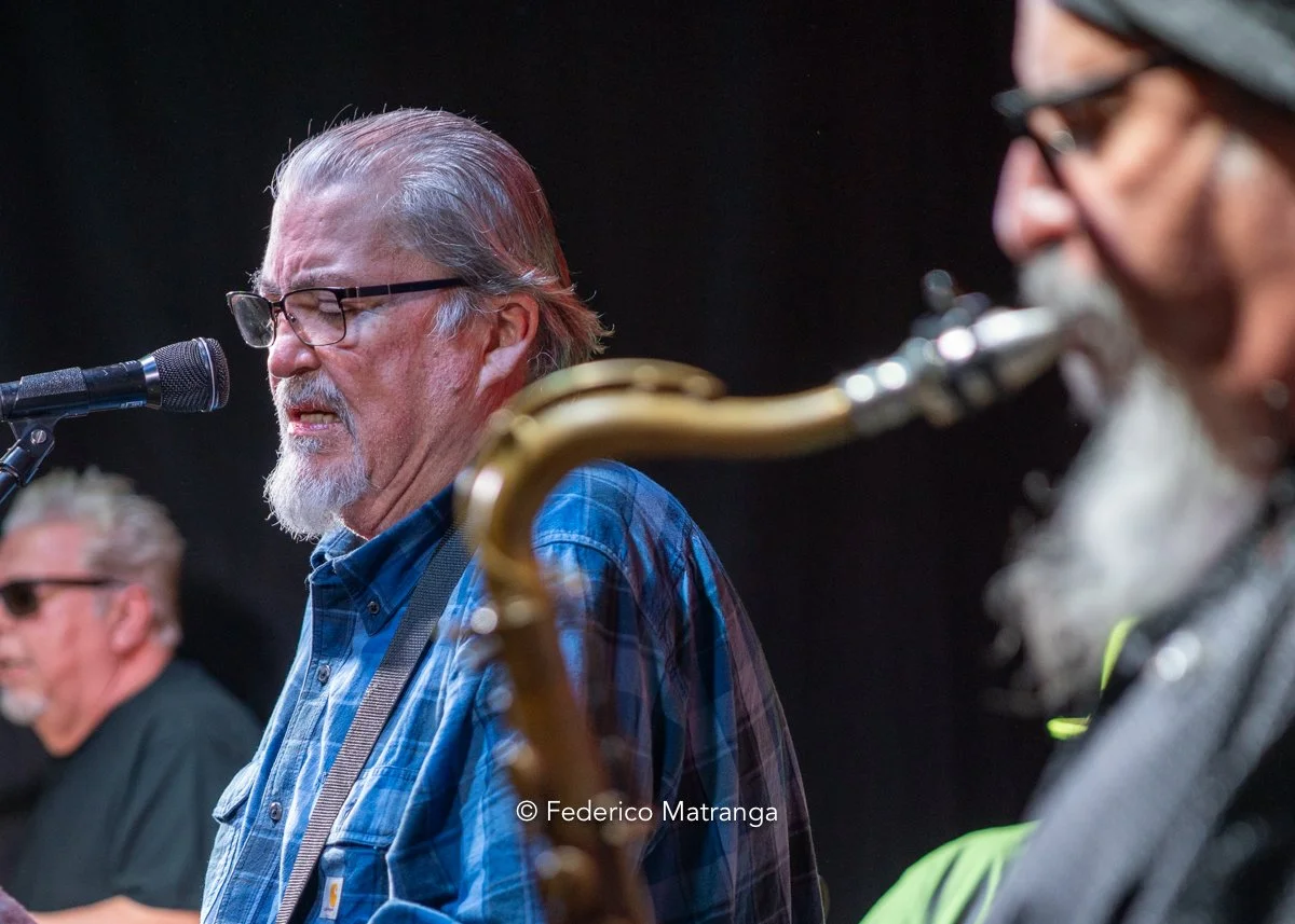 Andrew Van Cleef - Los Lobos - Chiari Acoustic-7.jpg