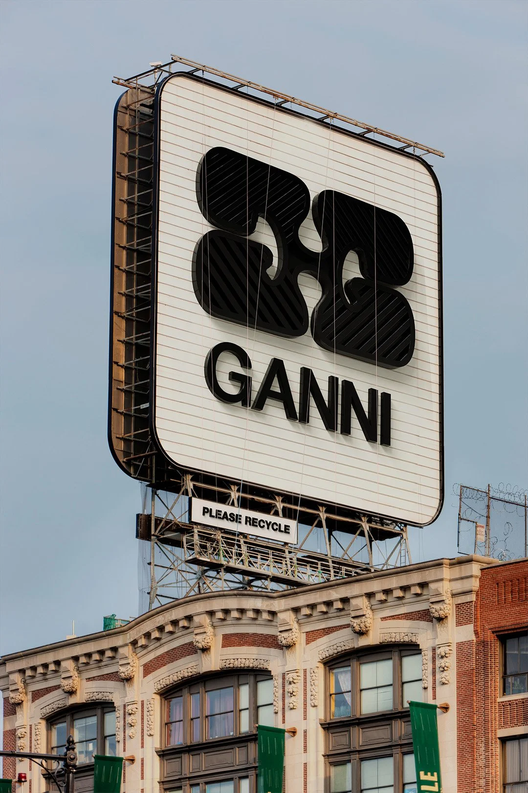 Ganni_Negro.jpg