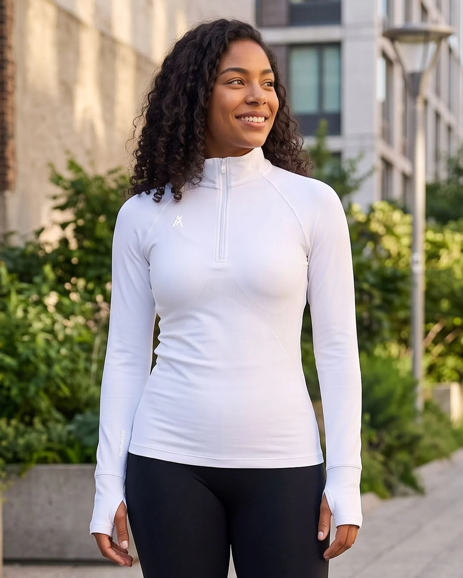 aestheticfit-pulse-half-zip-white-07.jpg
