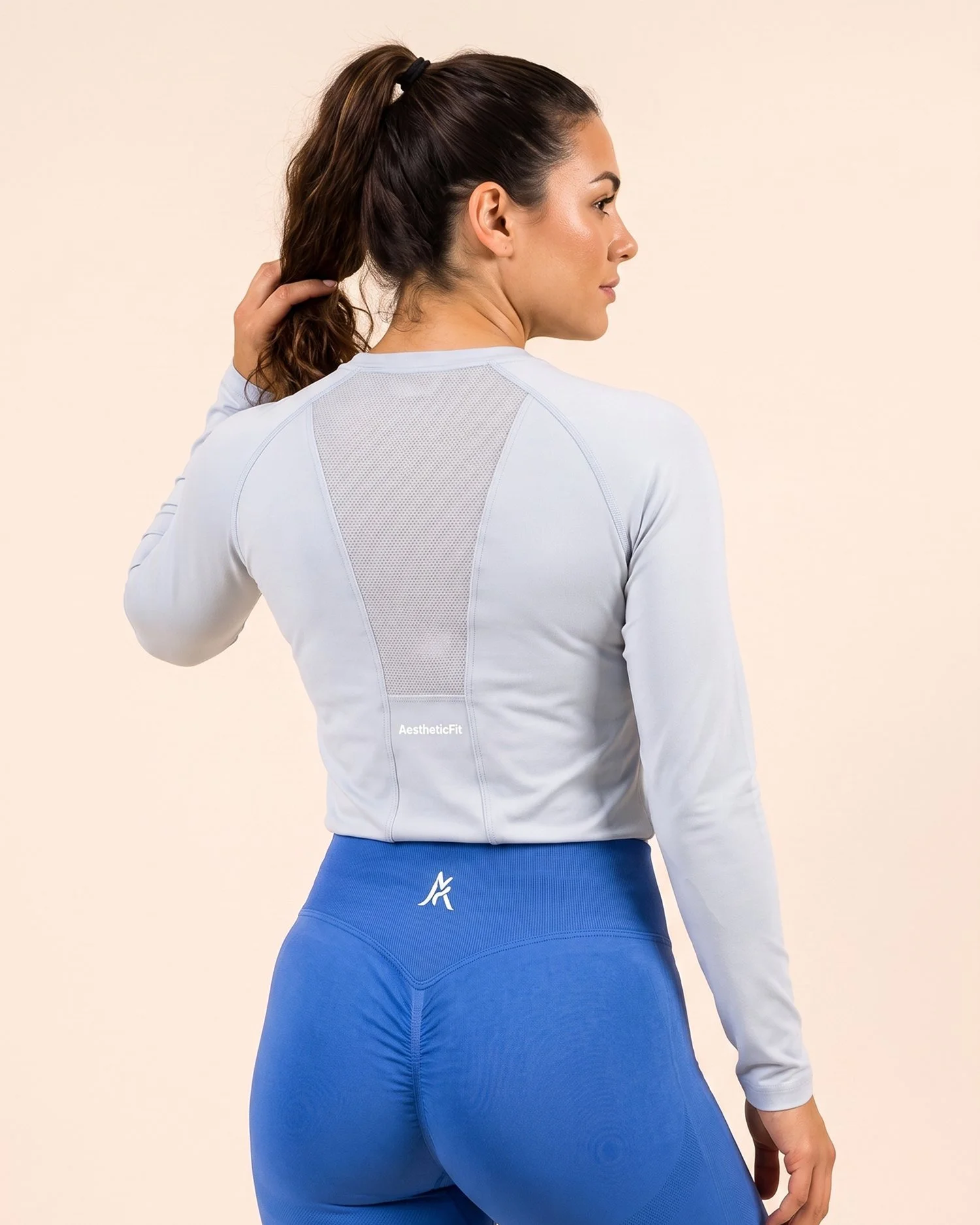 aestheticfit-lightweight-long-sleeve-soft-blue-02.jpg