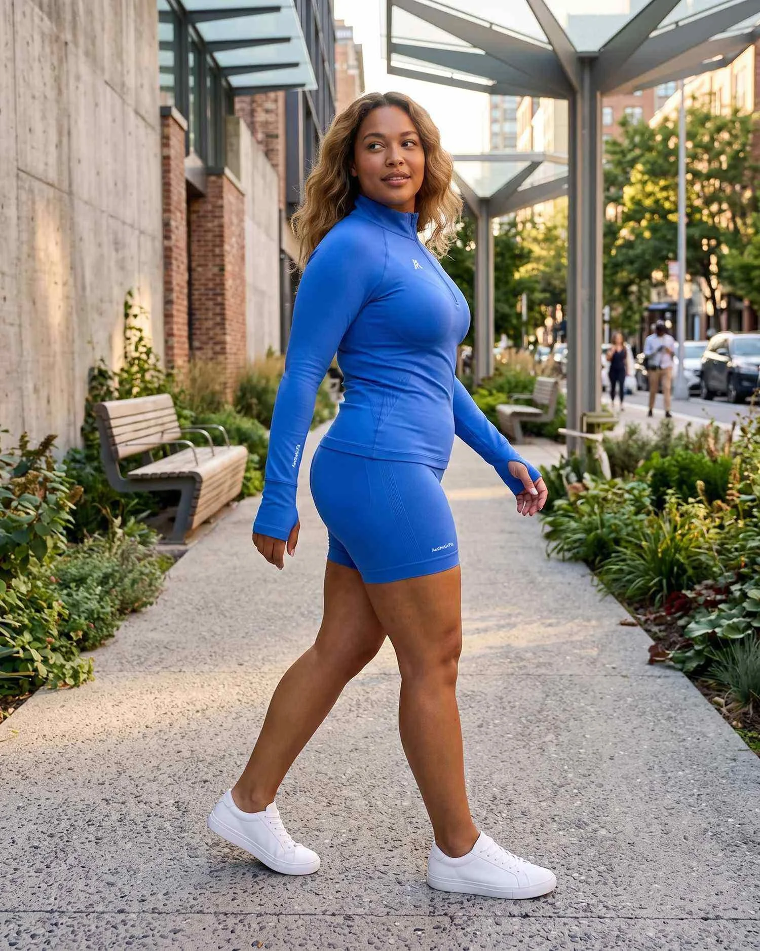 aestheticfit-pulse-half-zip-electric-blue-07.jpg
