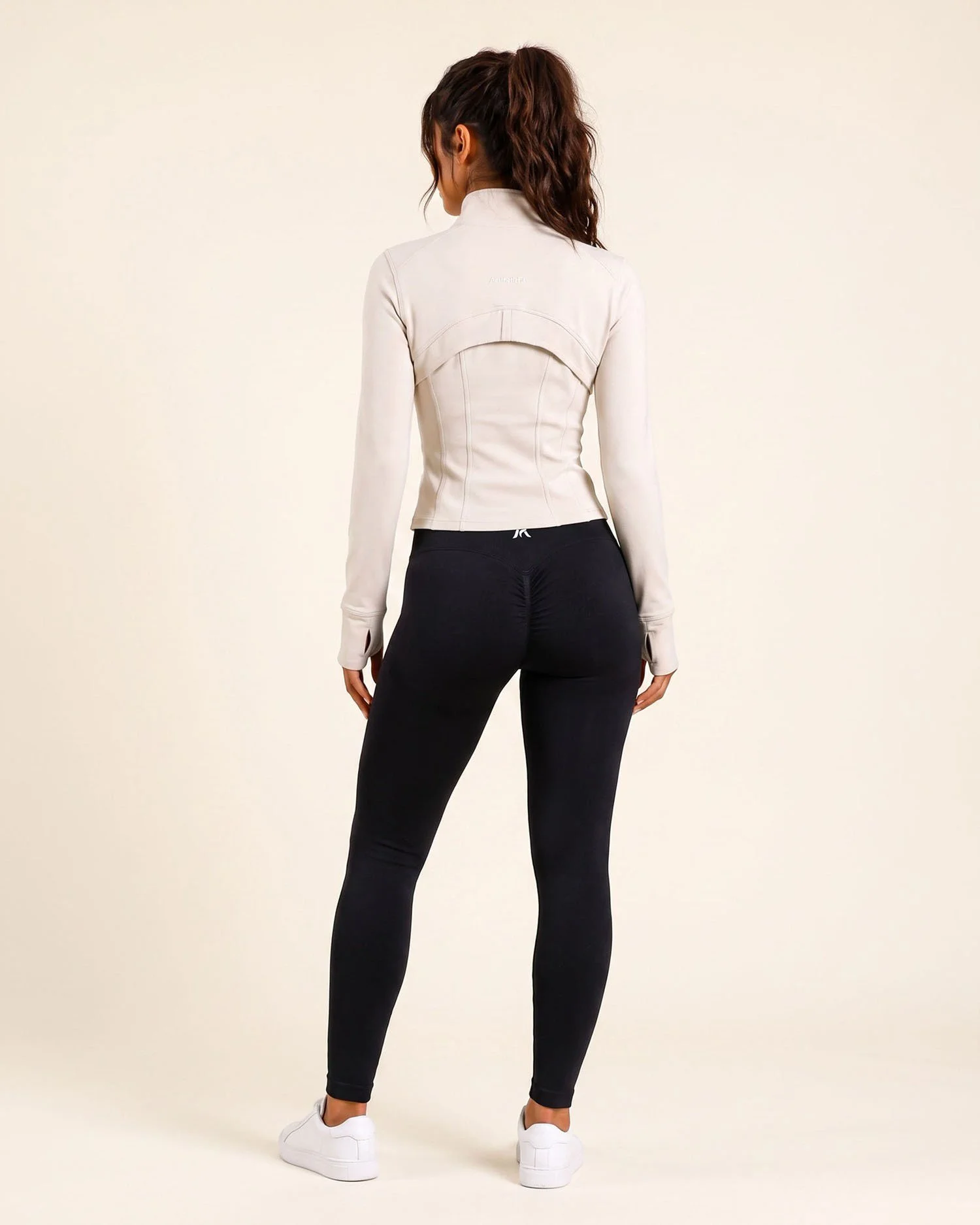 aestheticfit-studio-jacket-off-white-04.jpg