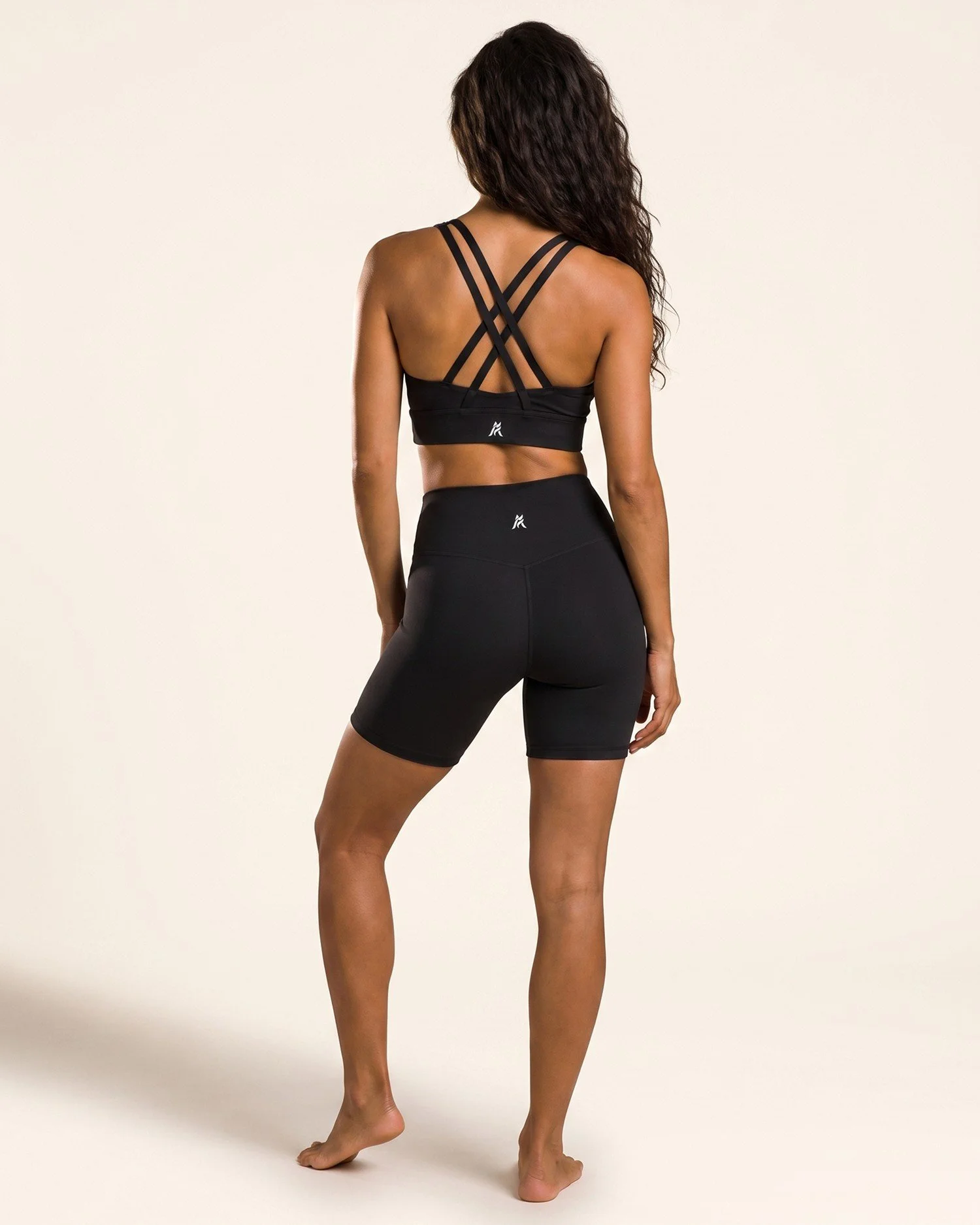 aestheticfit-motion-top-black-02.jpg