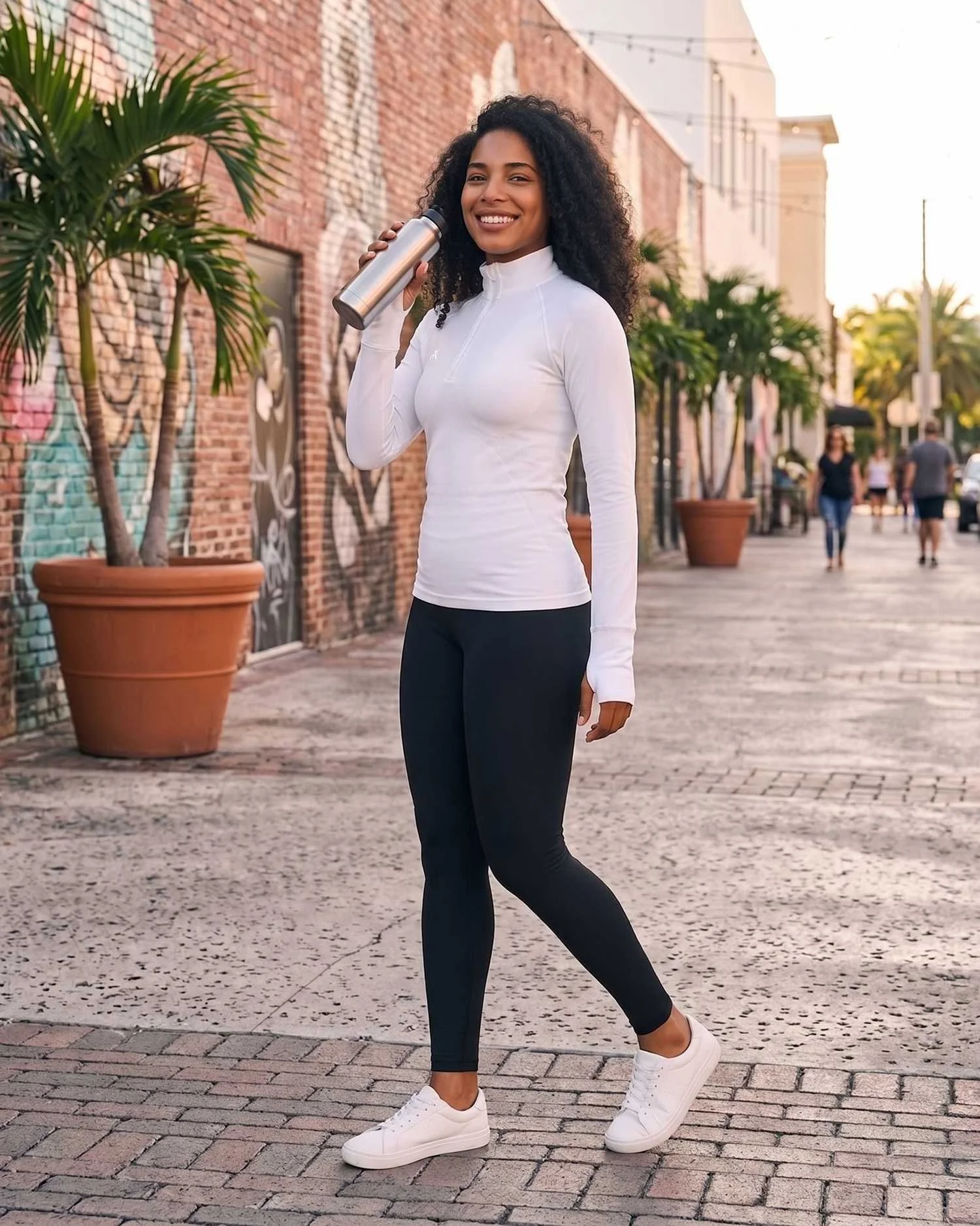 aestheticfit-pulse-half-zip-white-06.jpg