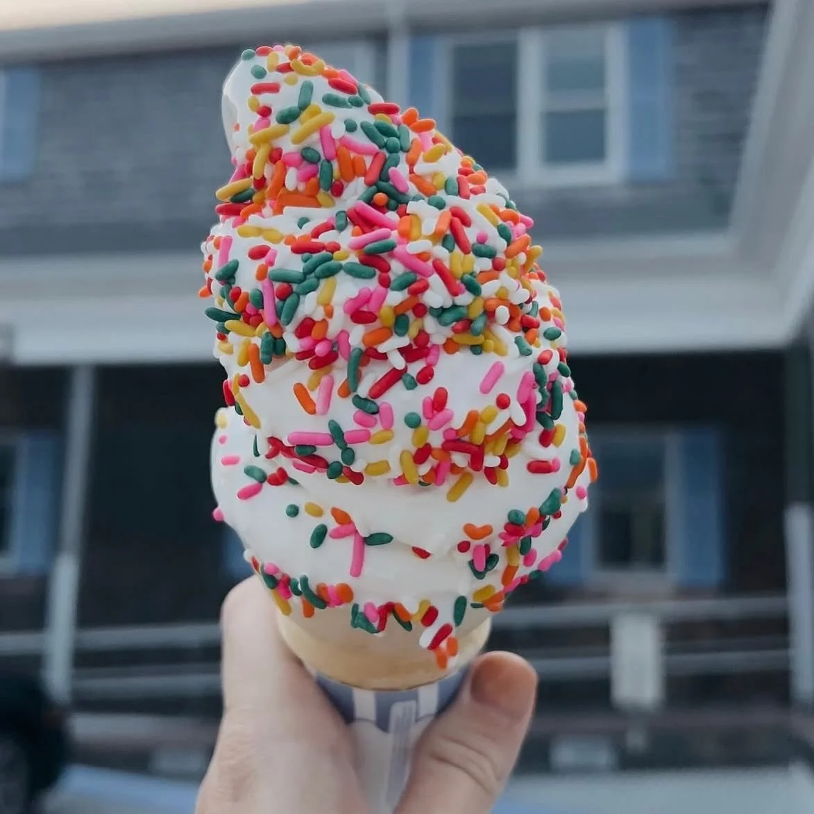 Cheers to another season of 🍦 in Humarock