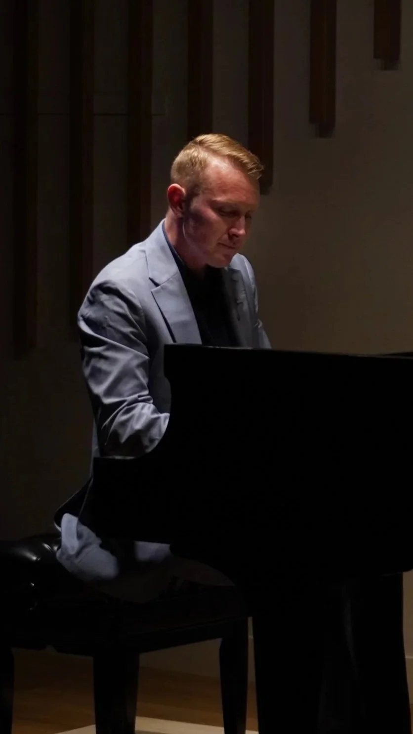 Eric Rinehart, piano teacher offering piano lessons in Huntington Beach for children and adults