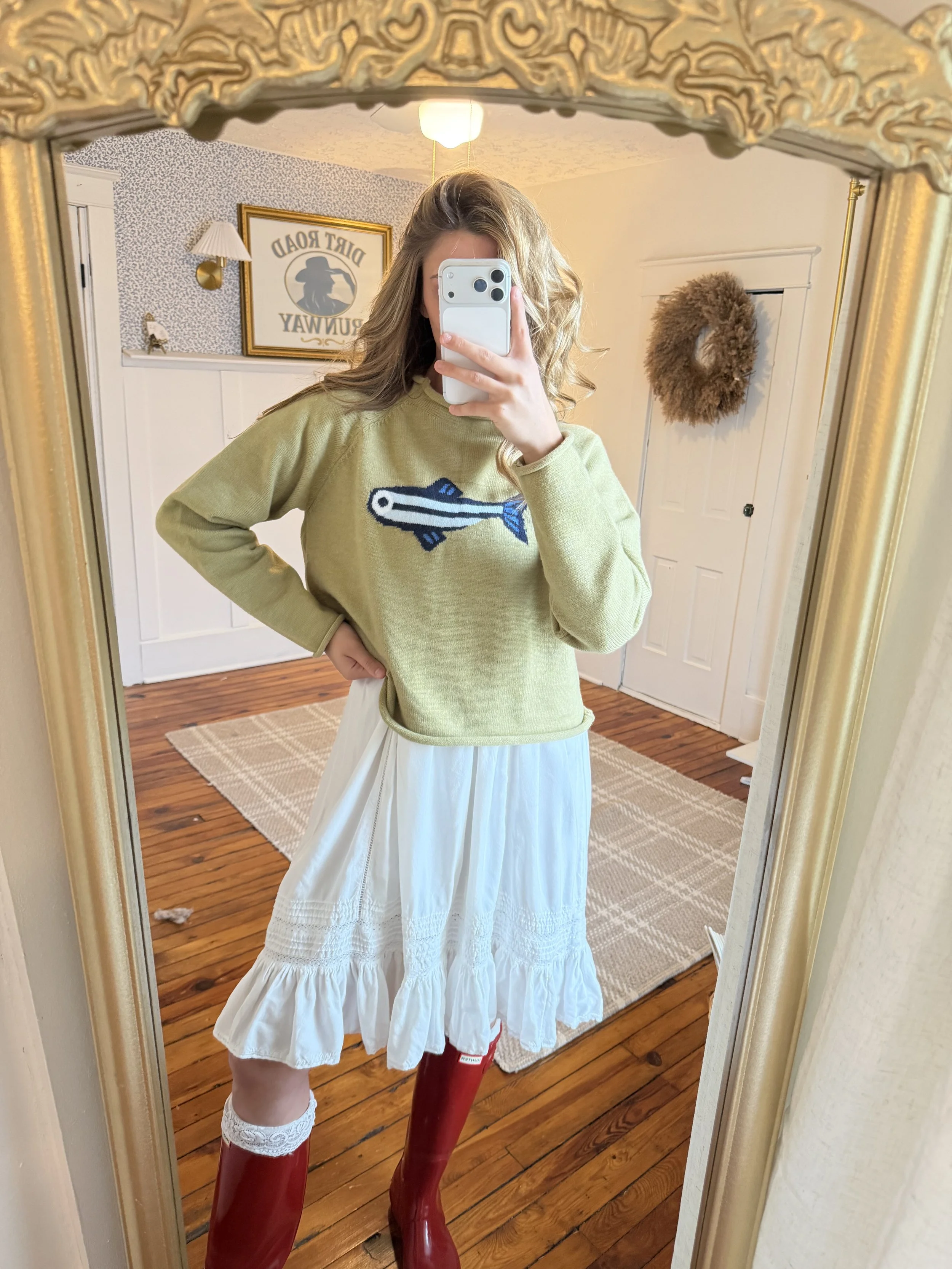Green sardine sweater