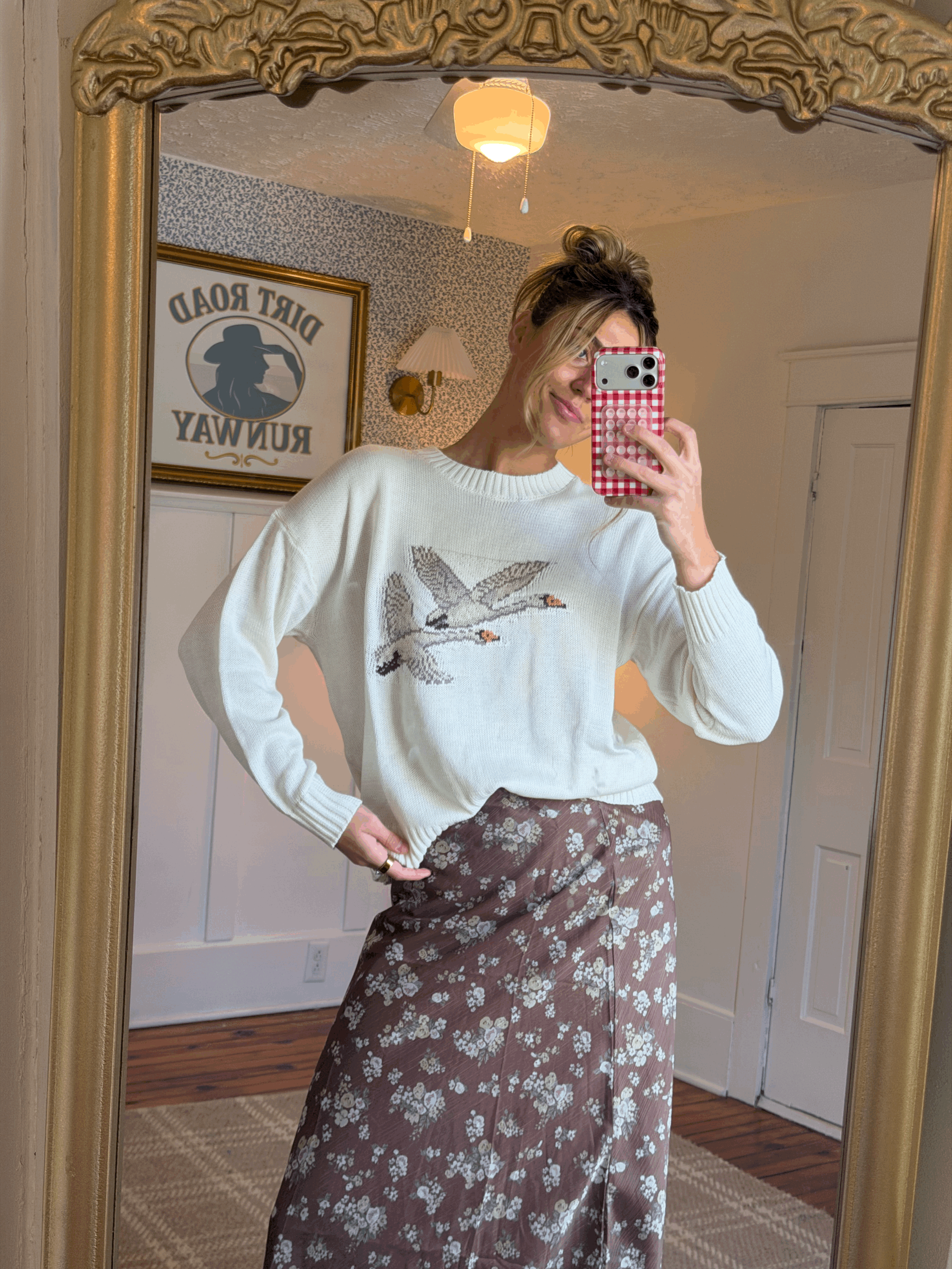 Flying swan sweater