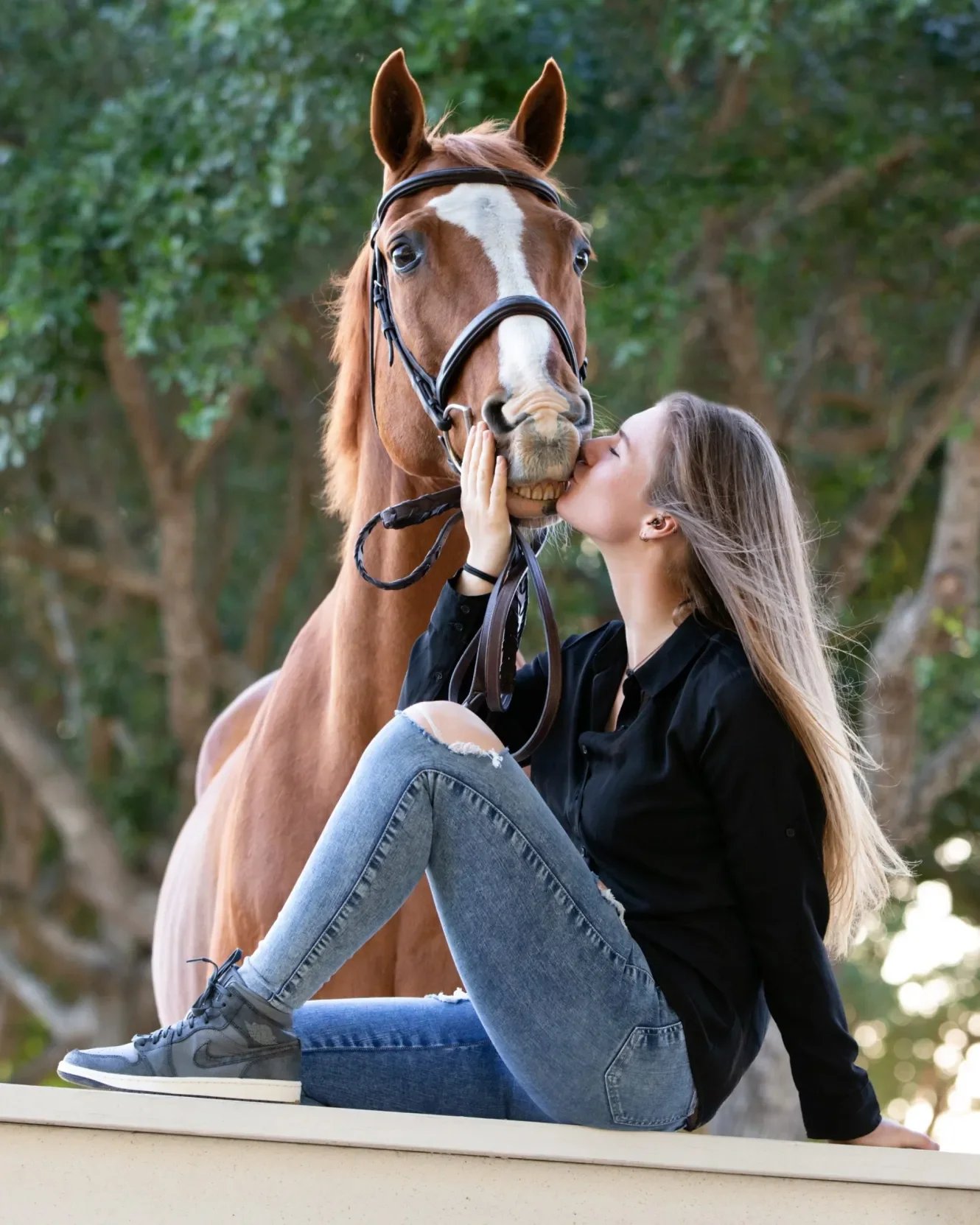 Sidelines Magazine Feature: Genevieve & Michaela Munson: Sisters in the Sport