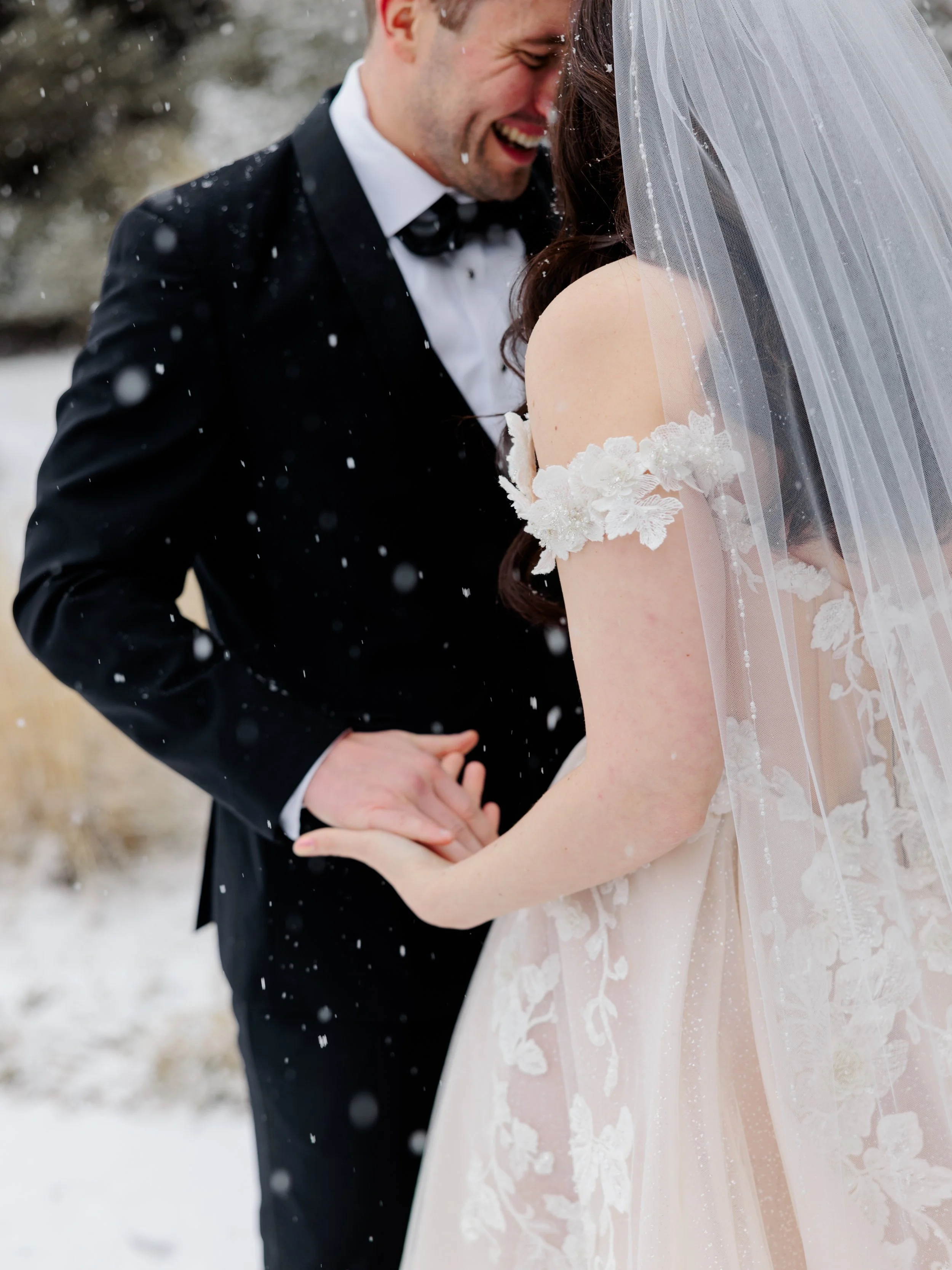 Winter%2BWedding%2BPhotography%2BInspo.jpg