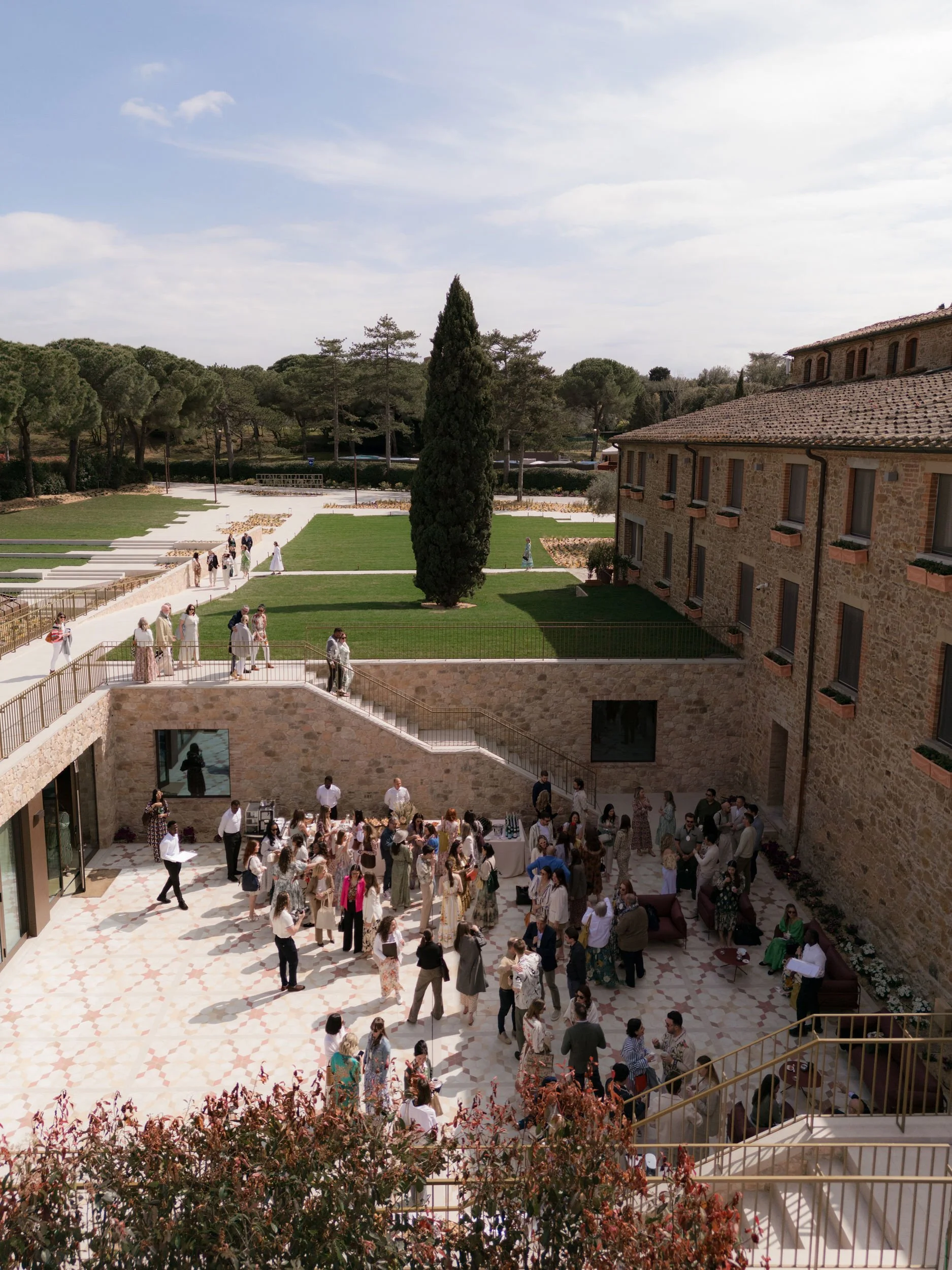 BenFinch_Engage25Tuscany_Day1OpeningSession-0032.jpg