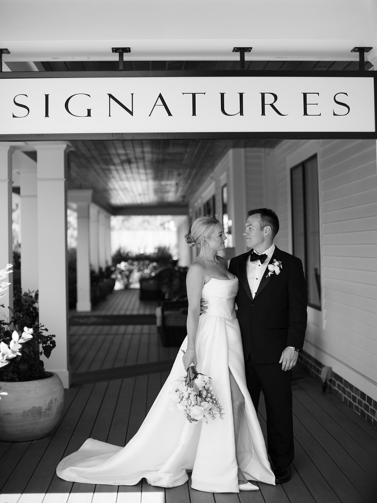 Signature at Bayside.JPG